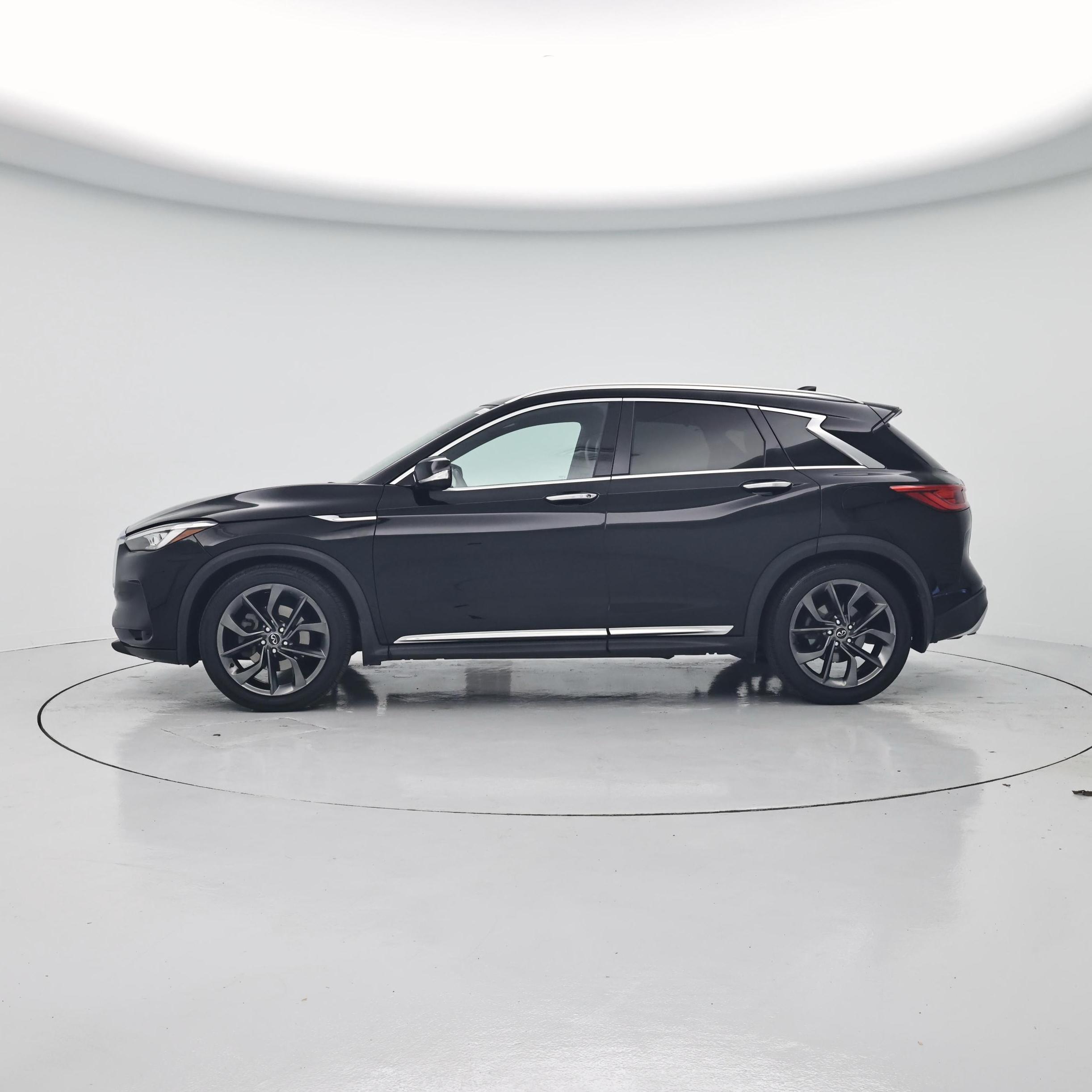 Thumbnail: 2019 INFINITI QX50 - 3