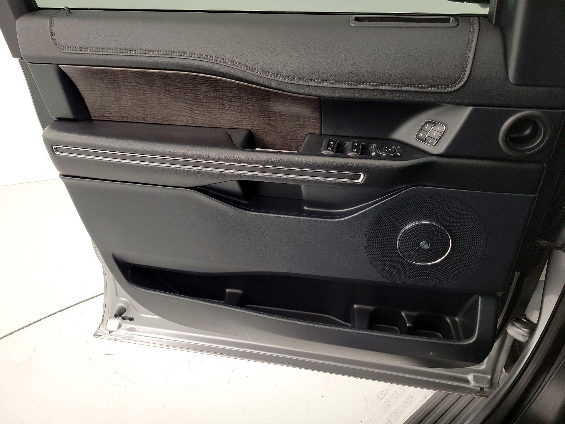 Thumbnail: 2021 Ford Expedition - 12