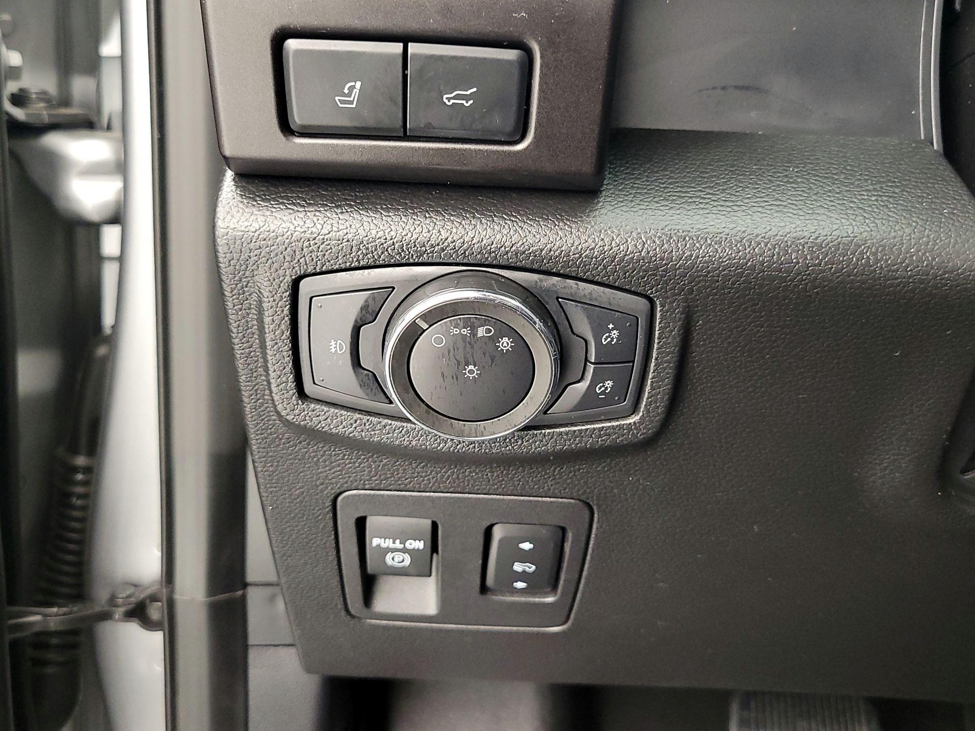 Thumbnail: 2021 Ford Expedition - 13