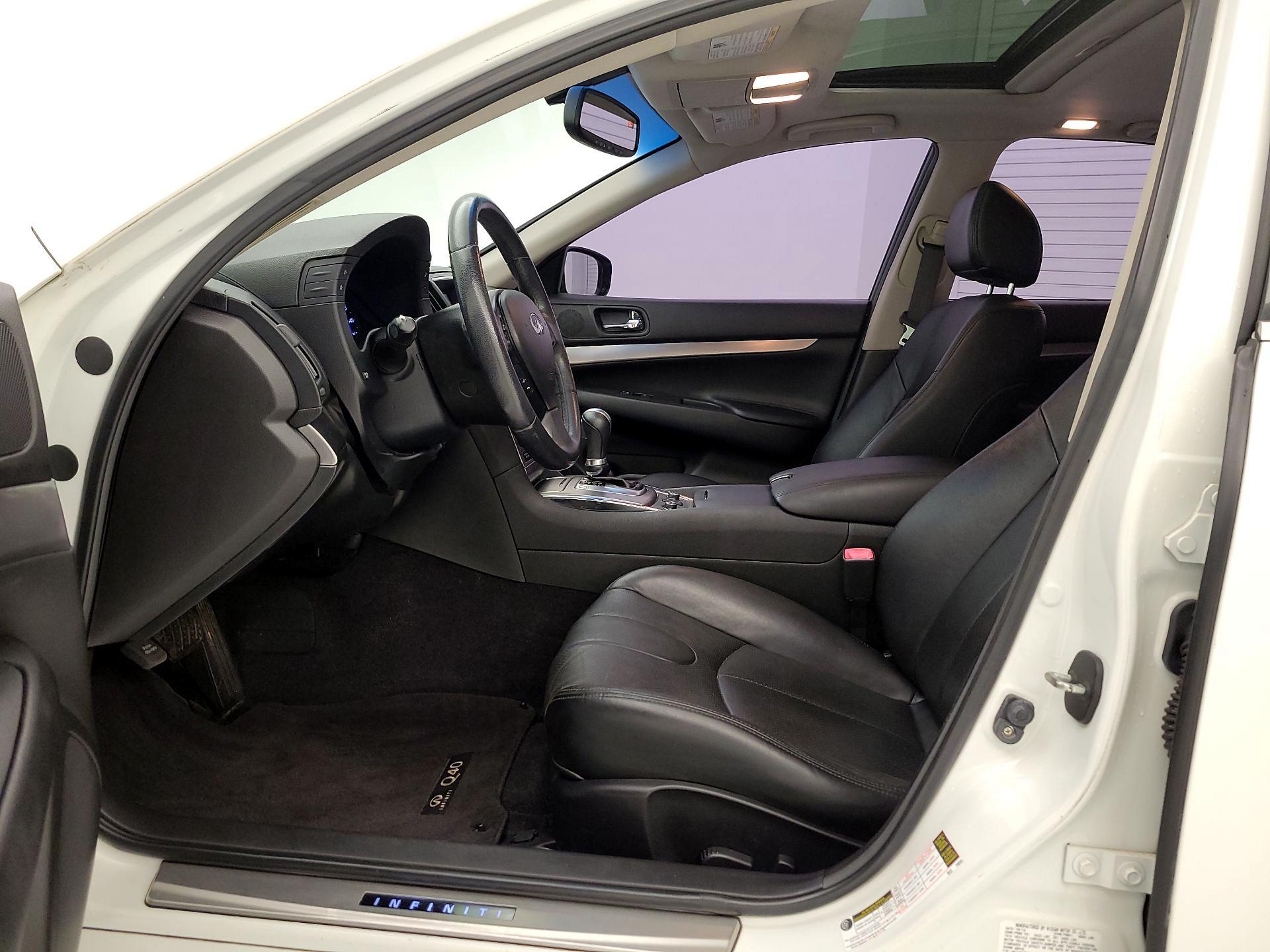 Thumbnail: 2015 INFINITI  - 11