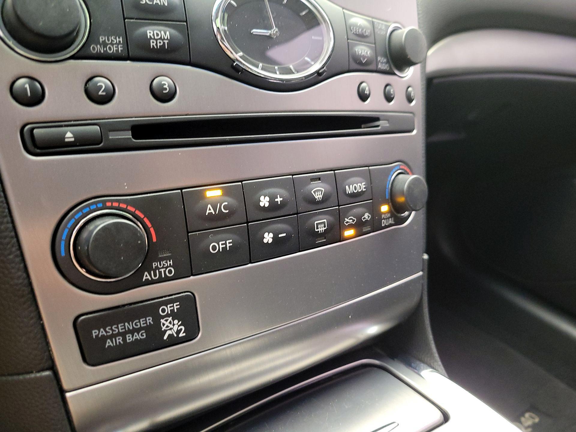 Thumbnail: 2015 INFINITI  - 16