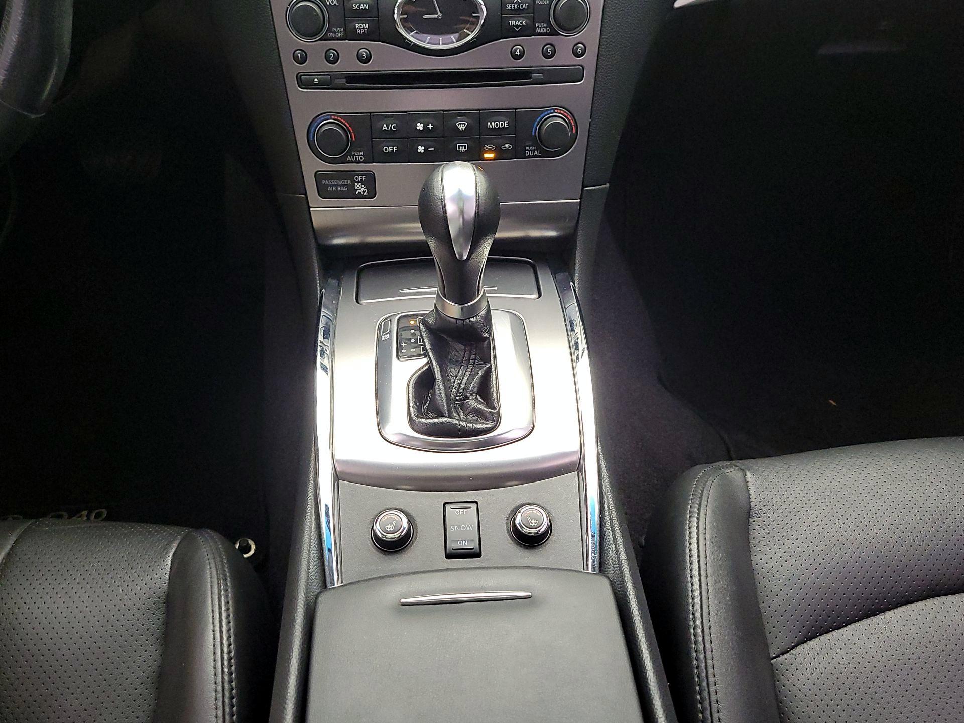 Thumbnail: 2015 INFINITI  - 17