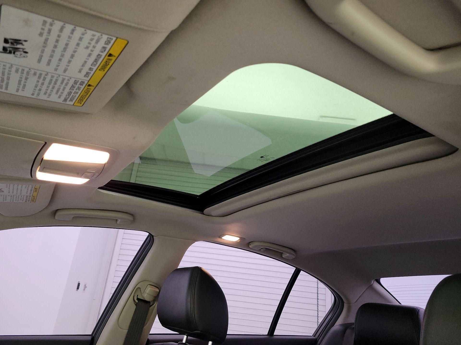 Thumbnail: 2015 INFINITI  - 19