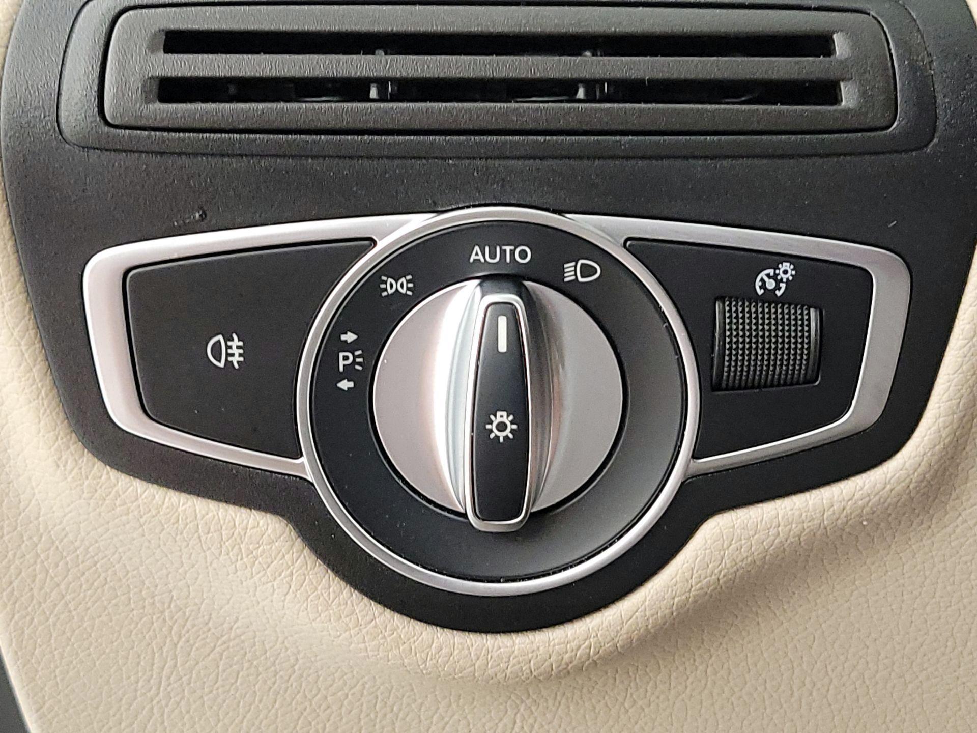 Thumbnail: 2020 Mercedes-Benz GLC - 13