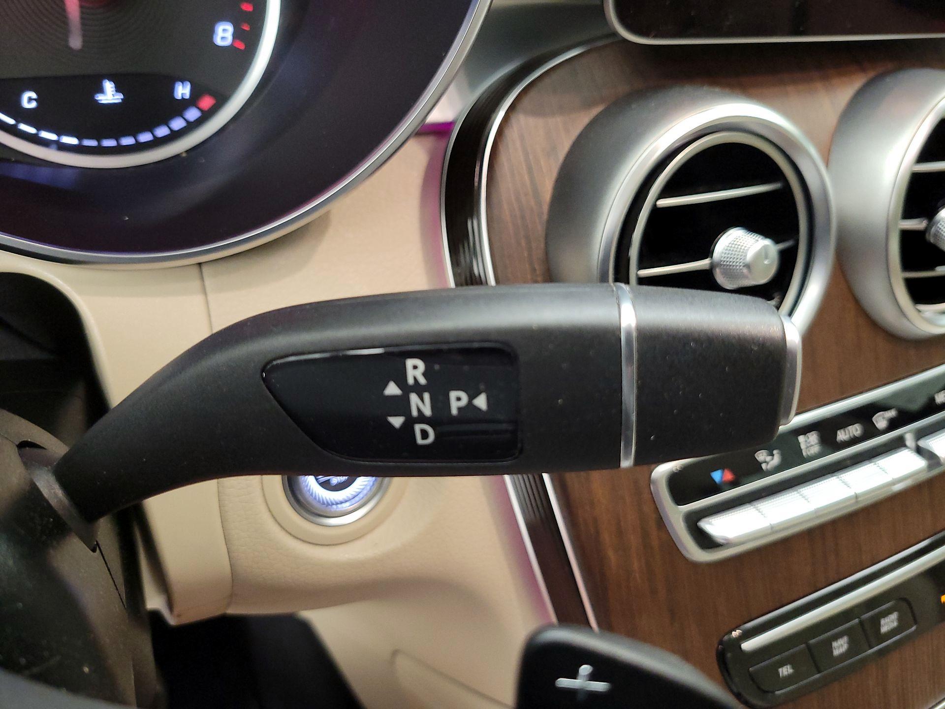 Thumbnail: 2020 Mercedes-Benz GLC - 18