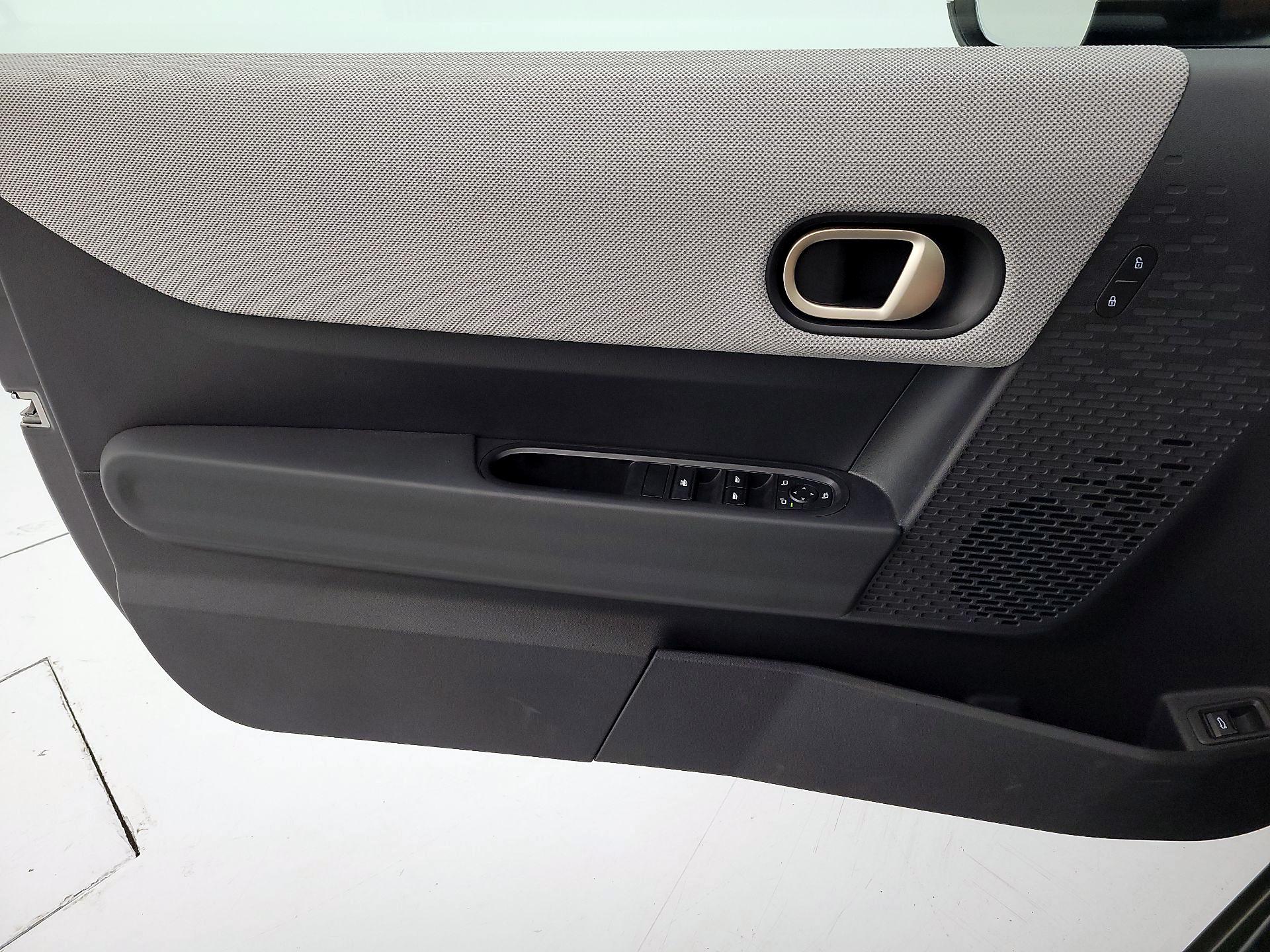 Thumbnail: 2025 MINI Cooper - 12