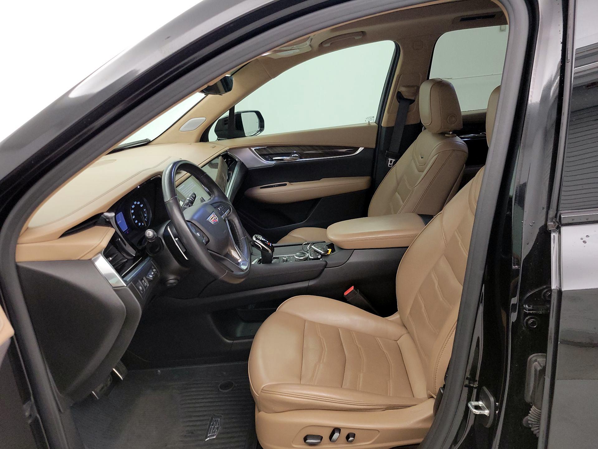 Thumbnail: 2020 Cadillac XT6 - 11