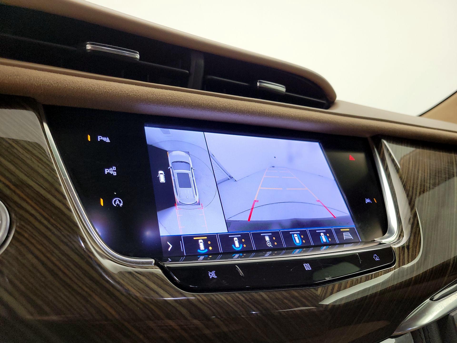 Thumbnail: 2020 Cadillac XT6 - 15