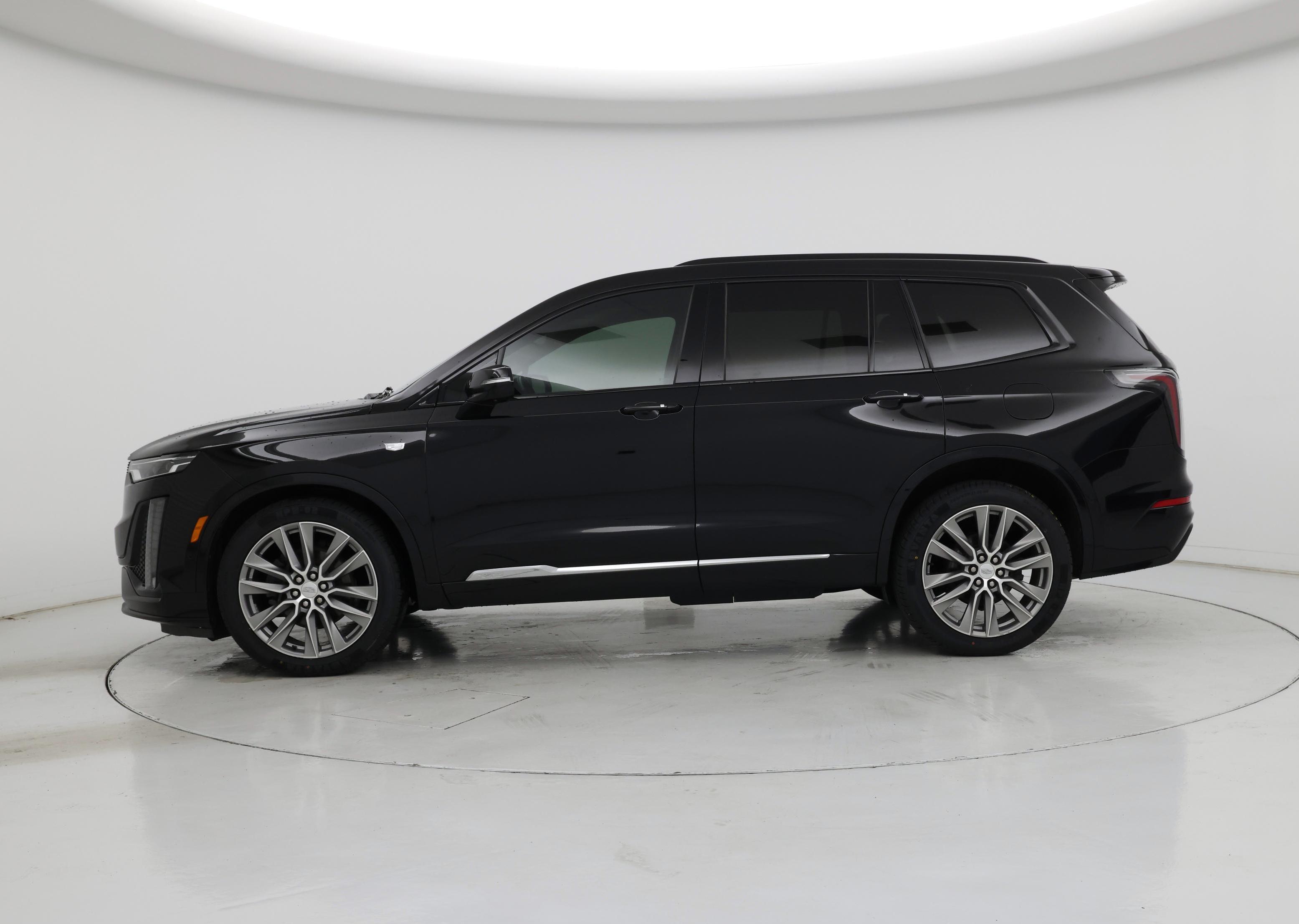 Thumbnail: 2020 Cadillac XT6 - 3