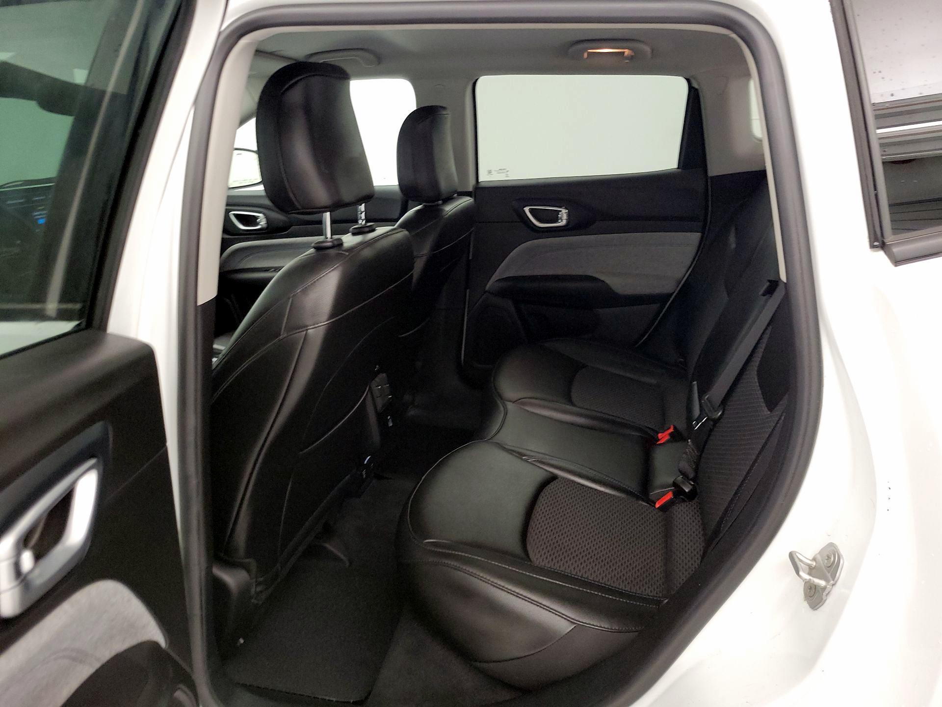 Thumbnail: 2022 Jeep Compass - 19