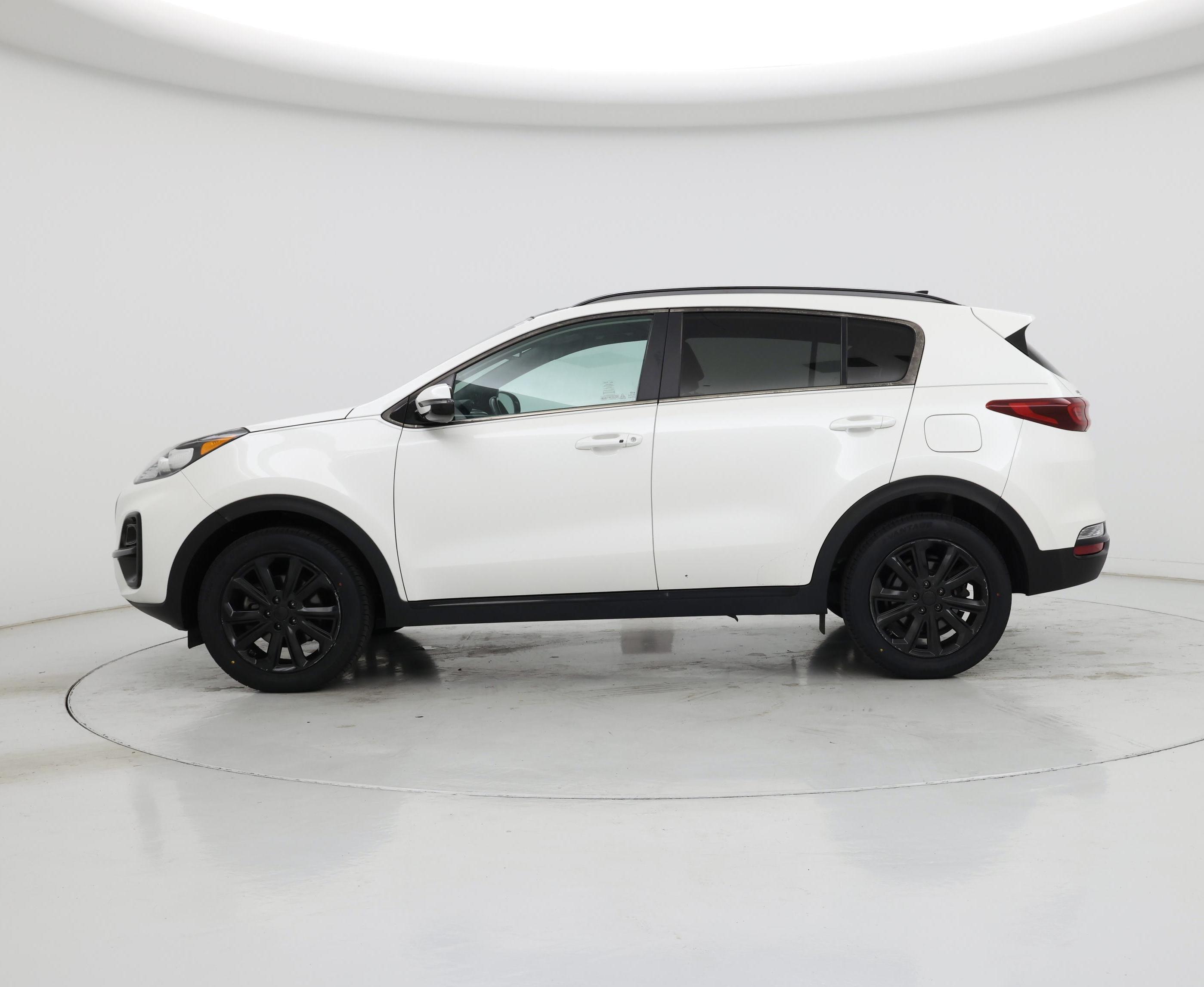 Thumbnail: 2021 Kia Sportage - 3