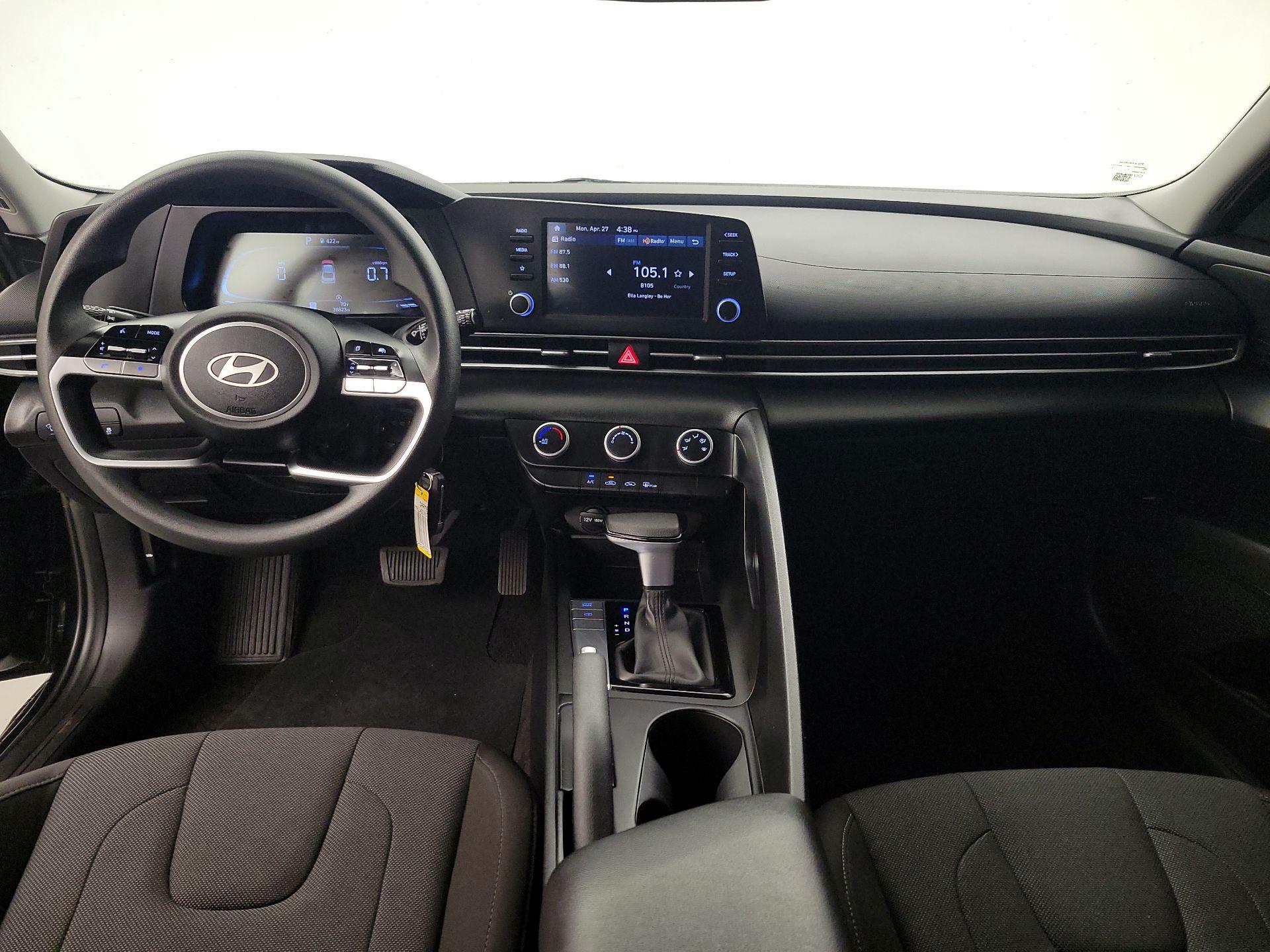 Thumbnail: 2024 Hyundai Elantra - 9