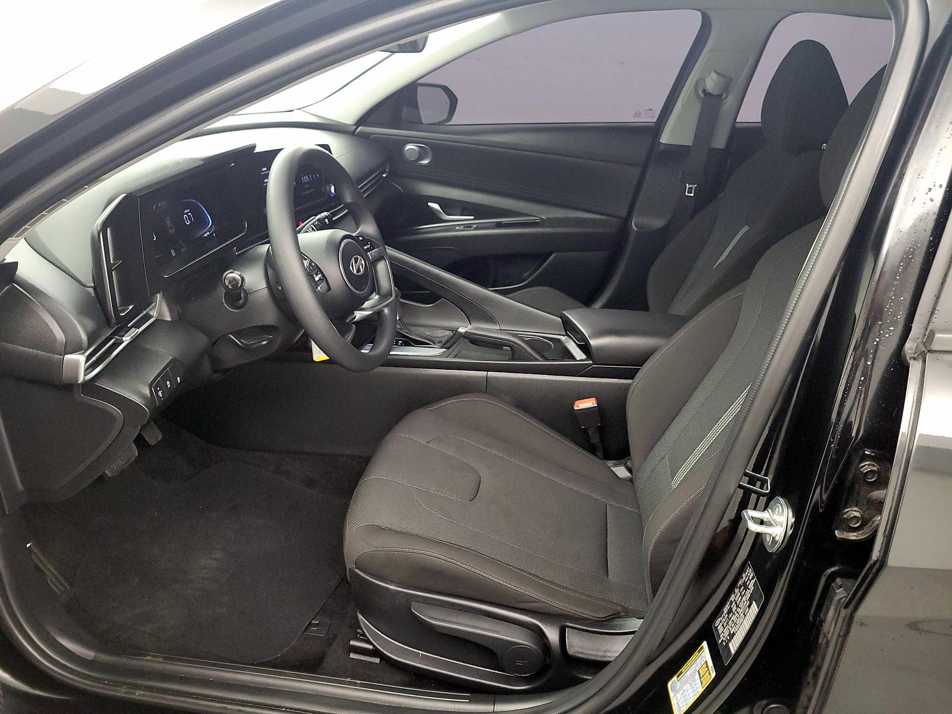 Thumbnail: 2024 Hyundai Elantra - 11