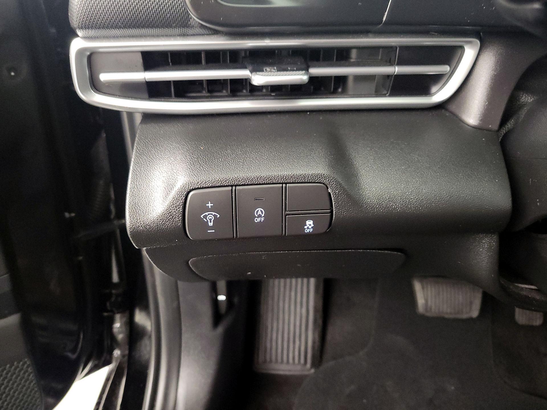 Thumbnail: 2024 Hyundai Elantra - 13