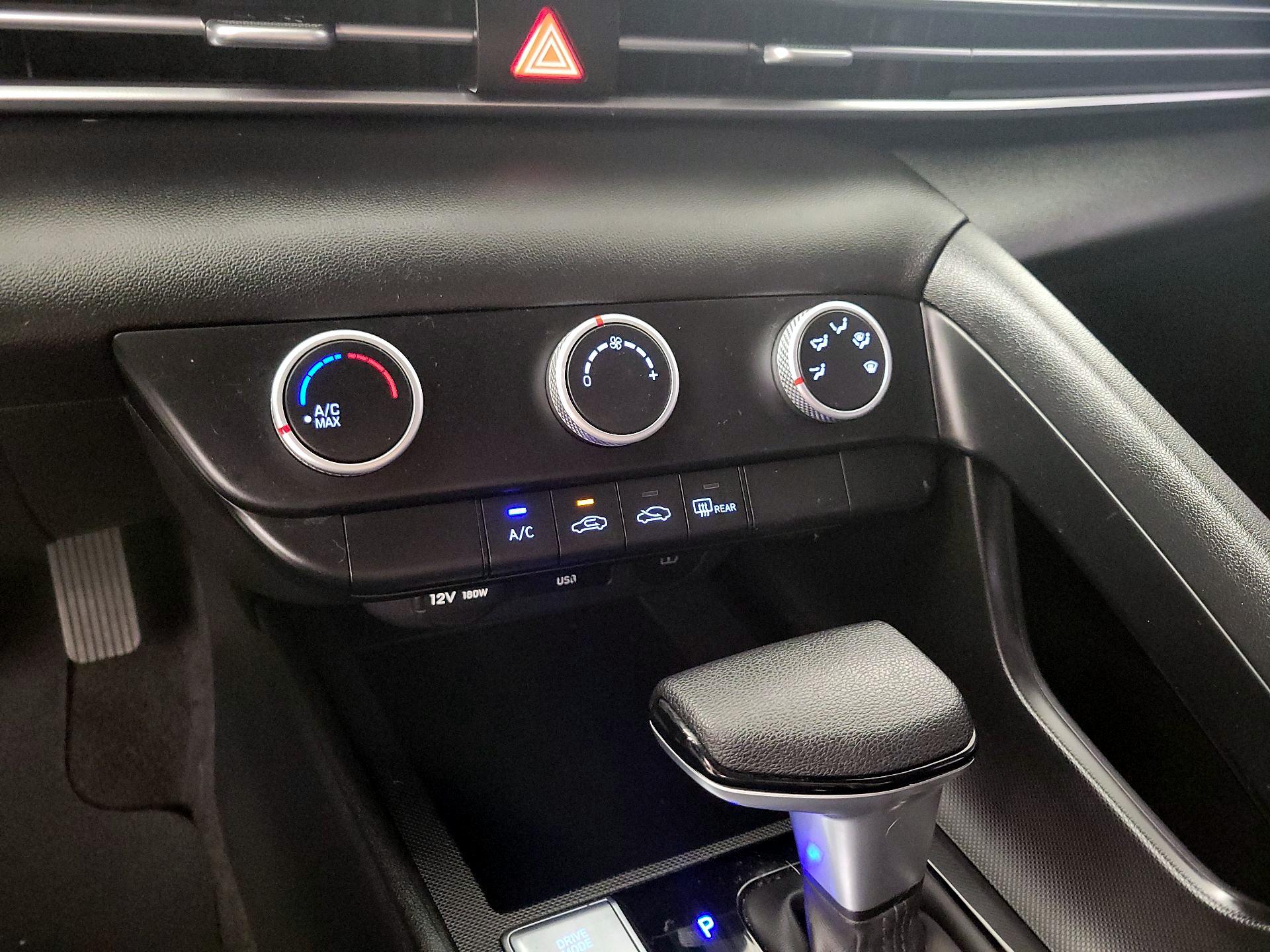 Thumbnail: 2024 Hyundai Elantra - 16