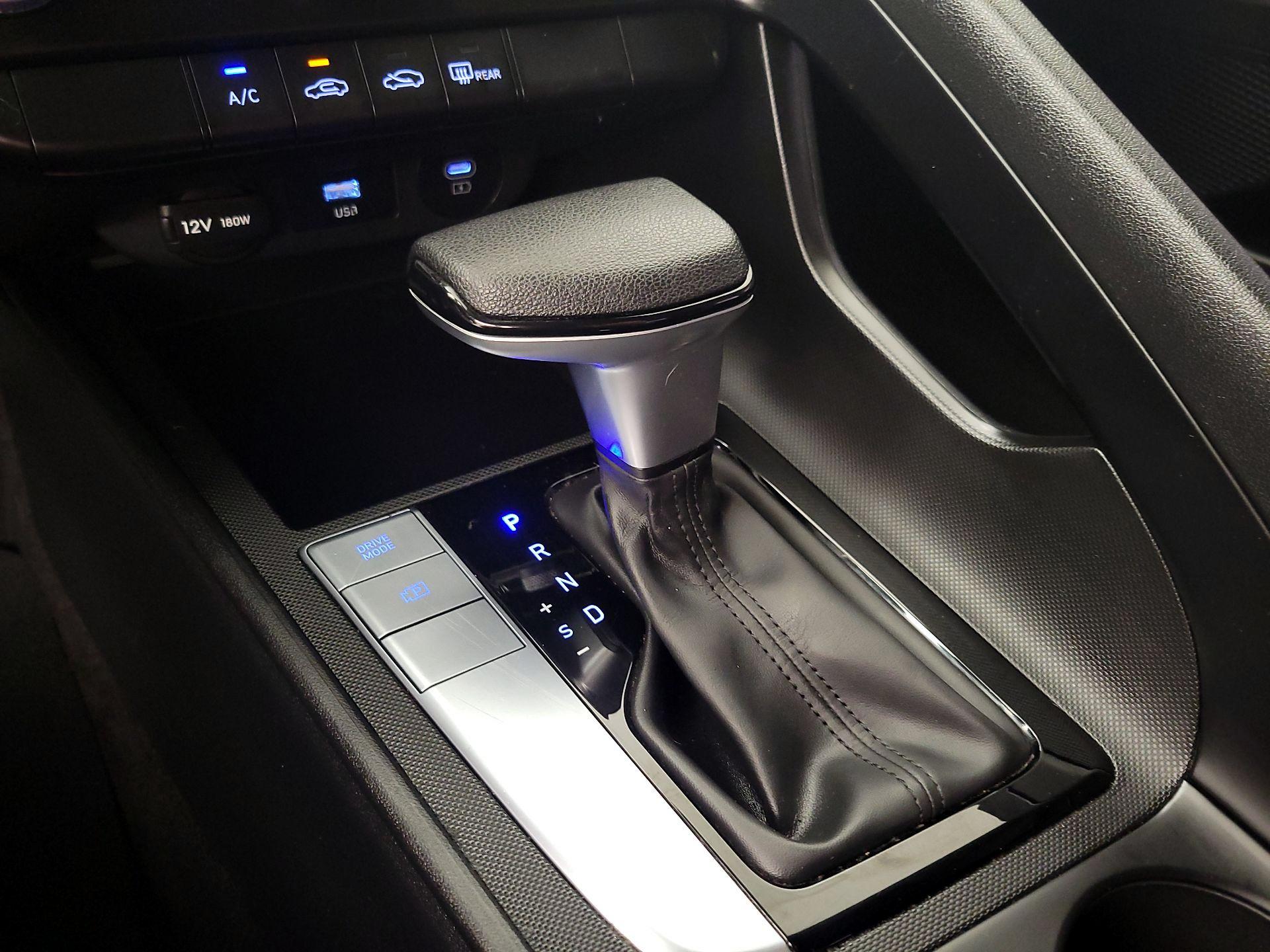 Thumbnail: 2024 Hyundai Elantra - 17