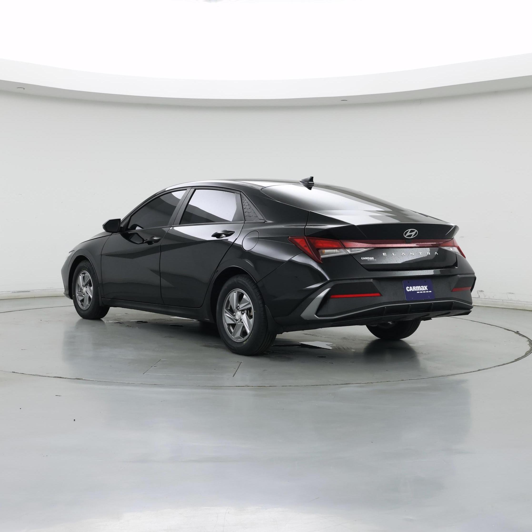 Thumbnail: 2024 Hyundai Elantra - 2