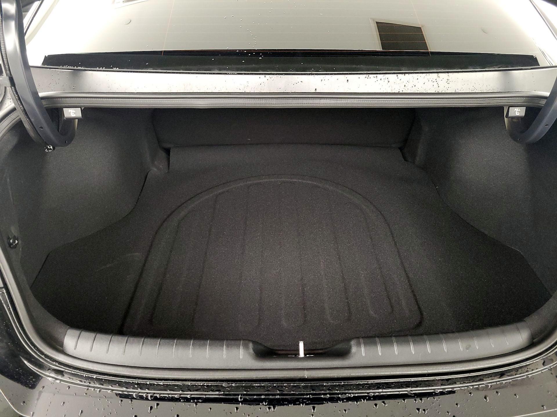 Thumbnail: 2024 Hyundai Elantra - 20