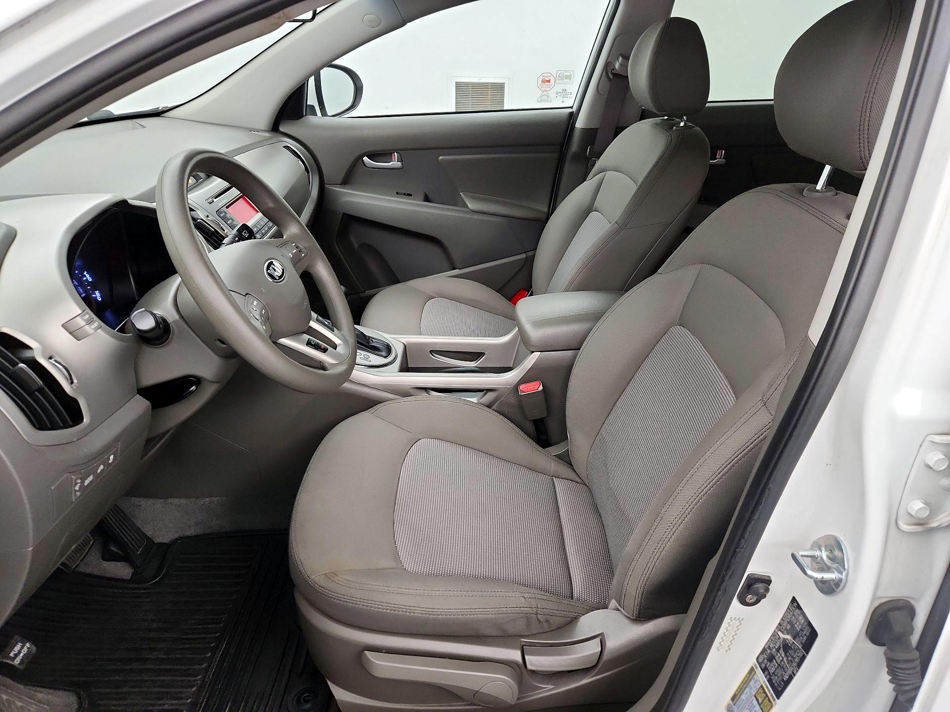 Thumbnail: 2016 Kia Sportage - 11