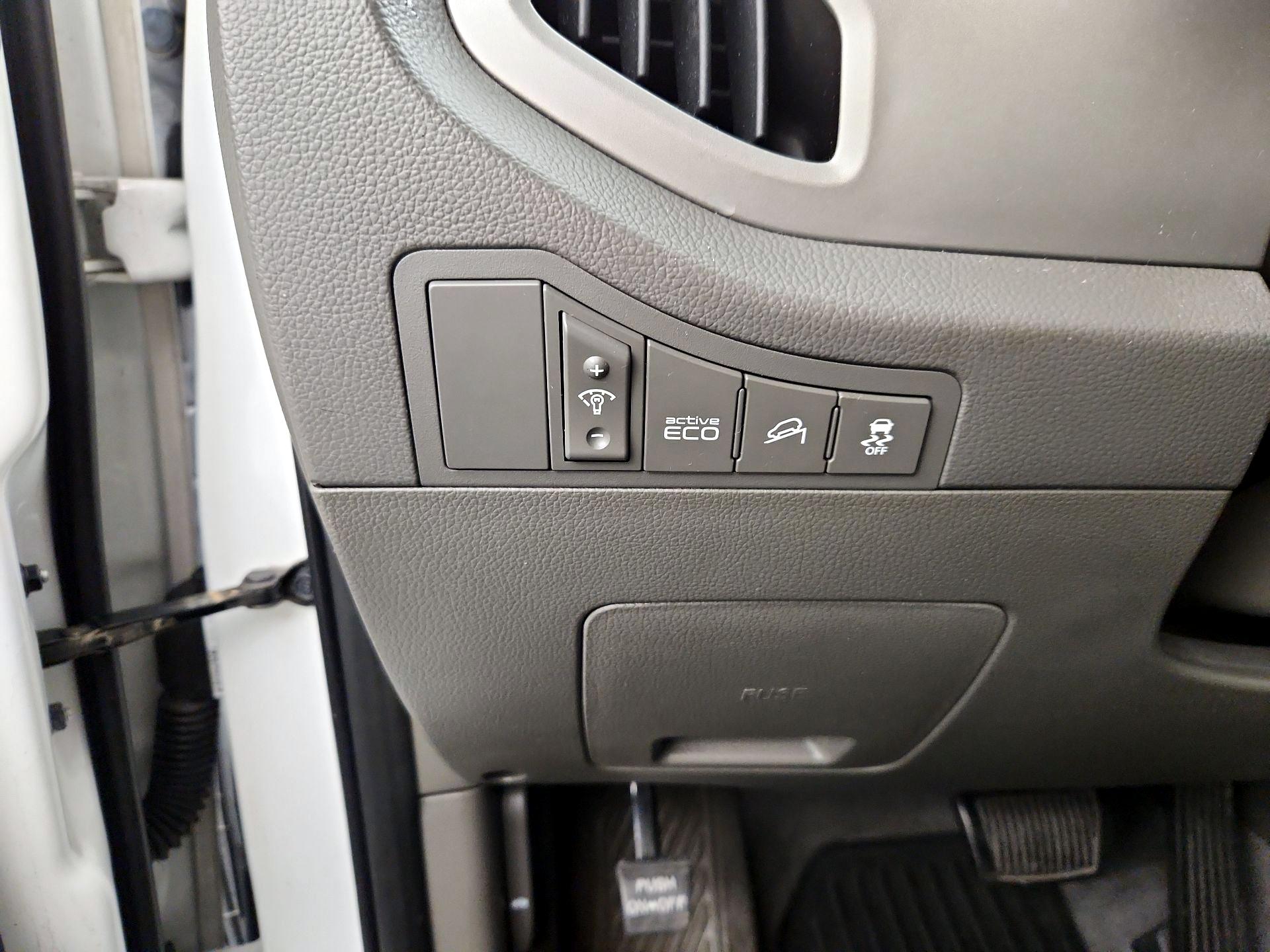 Thumbnail: 2016 Kia Sportage - 13
