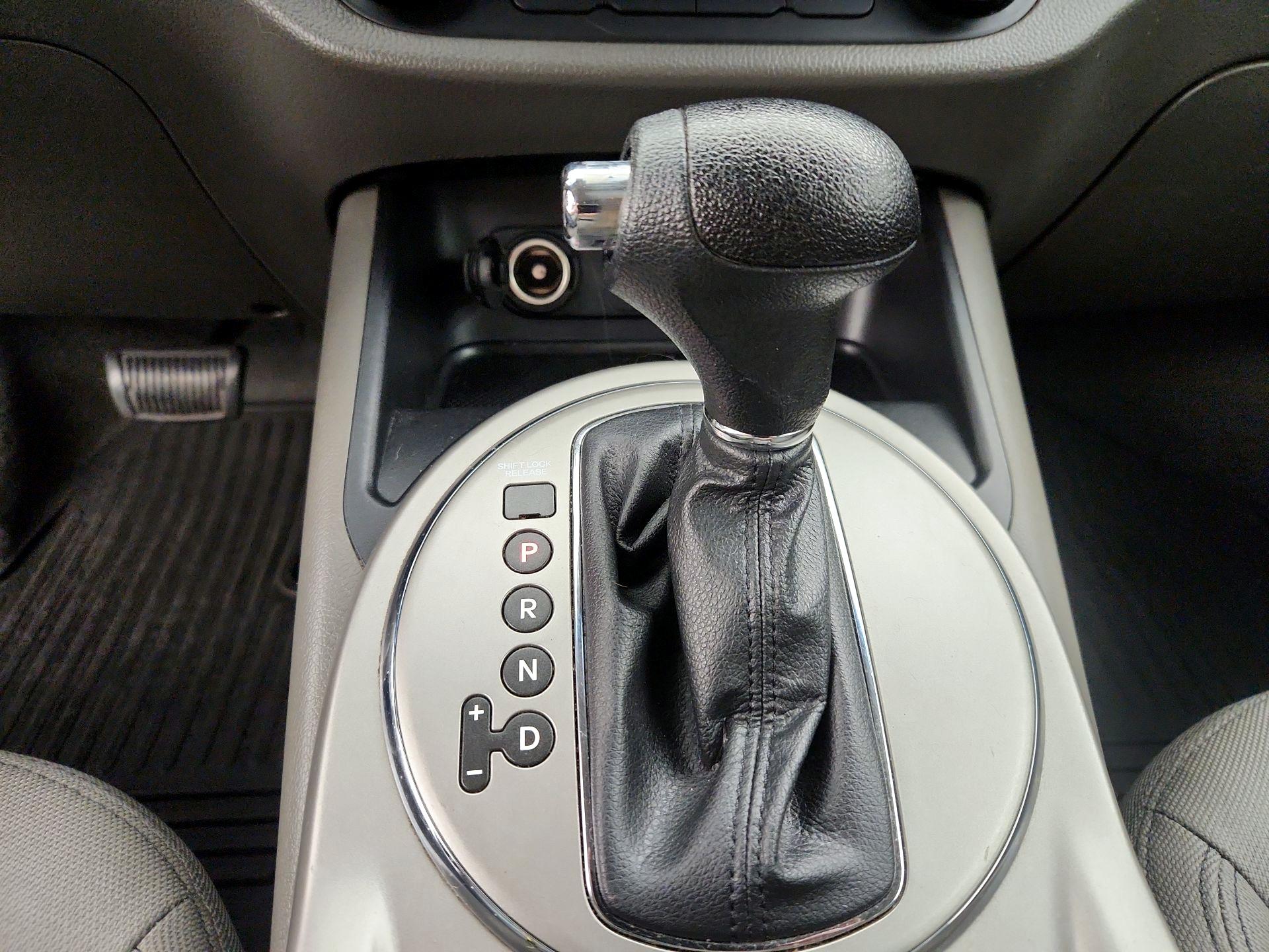 Thumbnail: 2016 Kia Sportage - 16