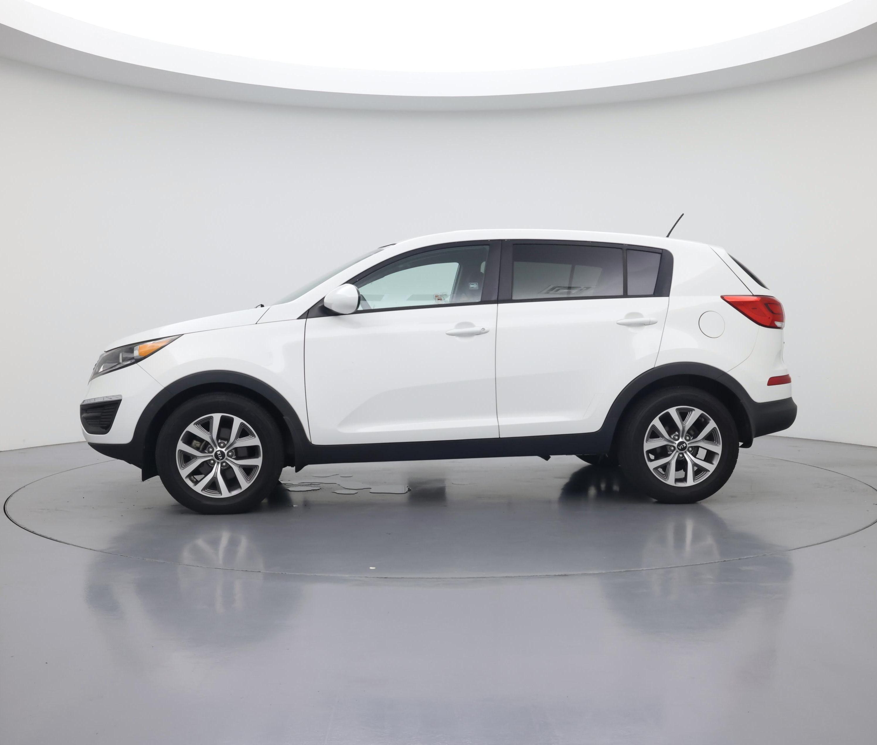 Thumbnail: 2016 Kia Sportage - 3