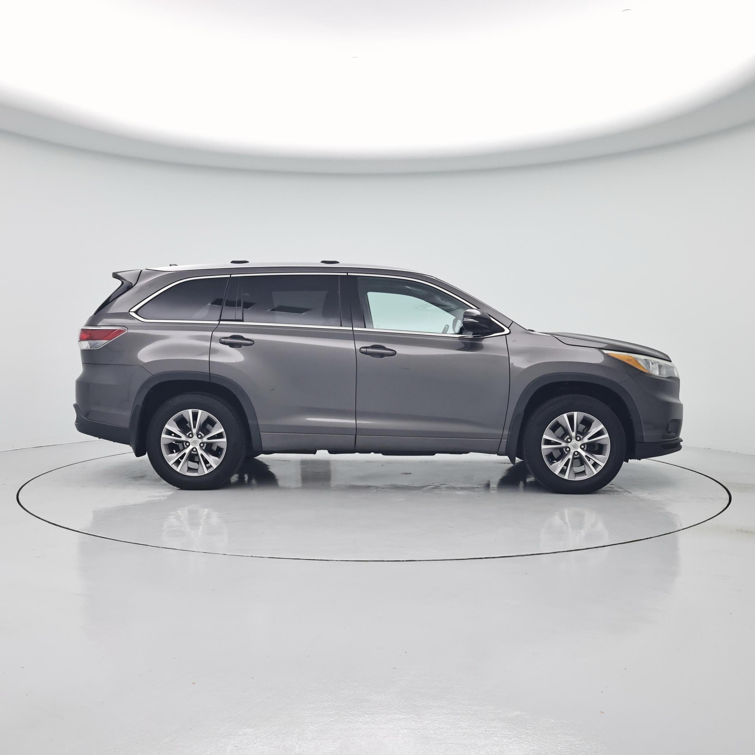 Thumbnail: 2015 Toyota Highlander - 7