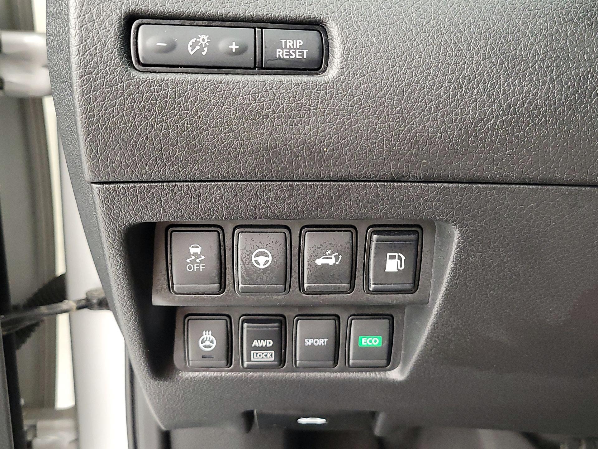 Thumbnail: 2019 Nissan Rogue - 13