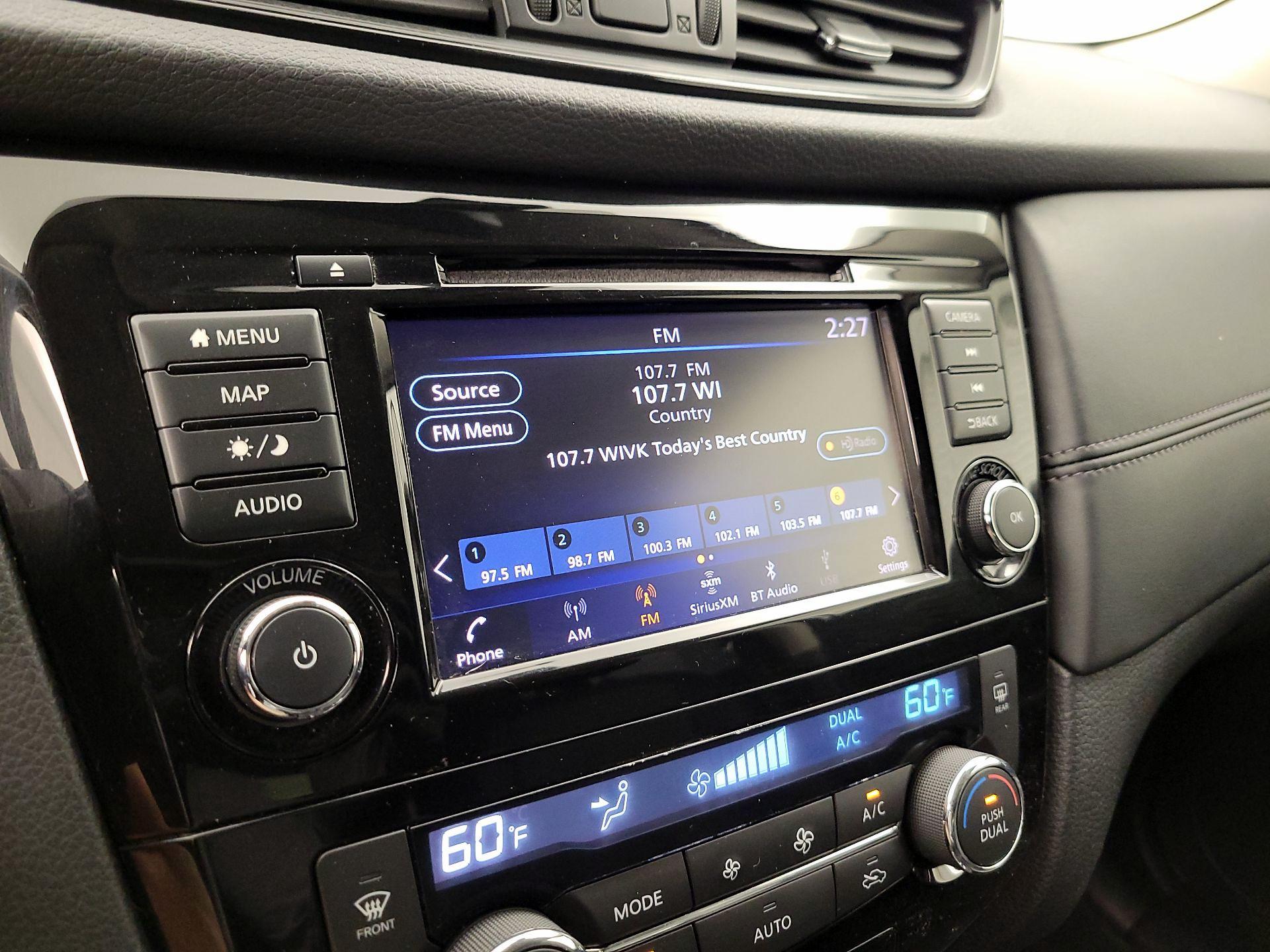 Thumbnail: 2019 Nissan Rogue - 16