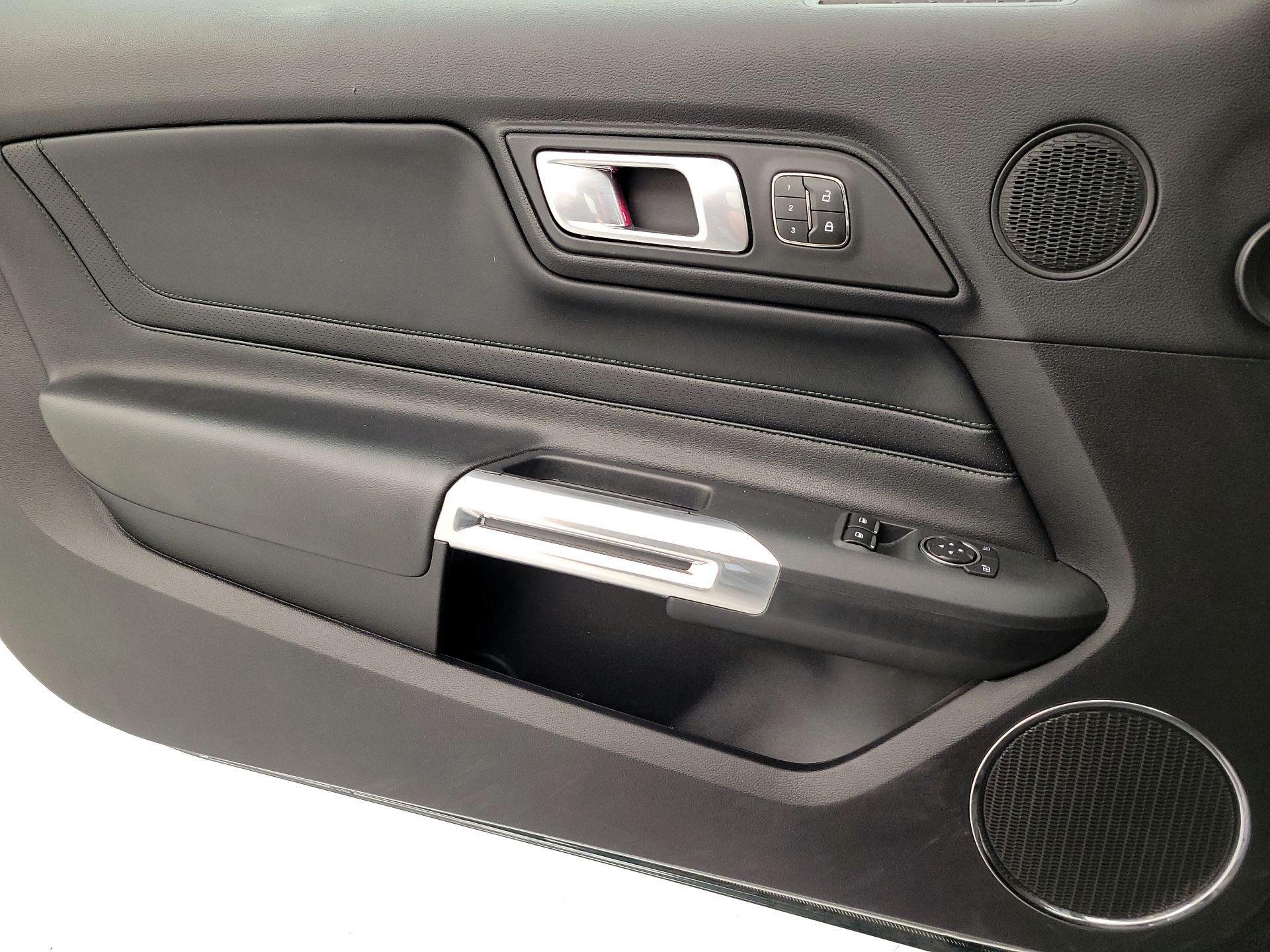 Thumbnail: 2019 Ford Mustang - 12