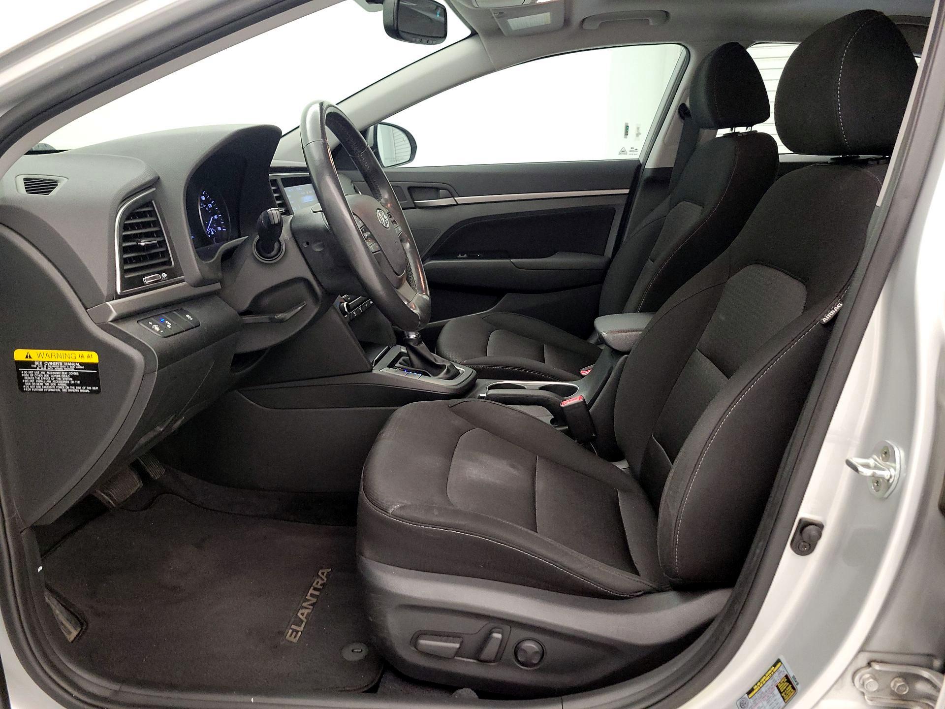 Thumbnail: 2017 Hyundai Elantra - 11
