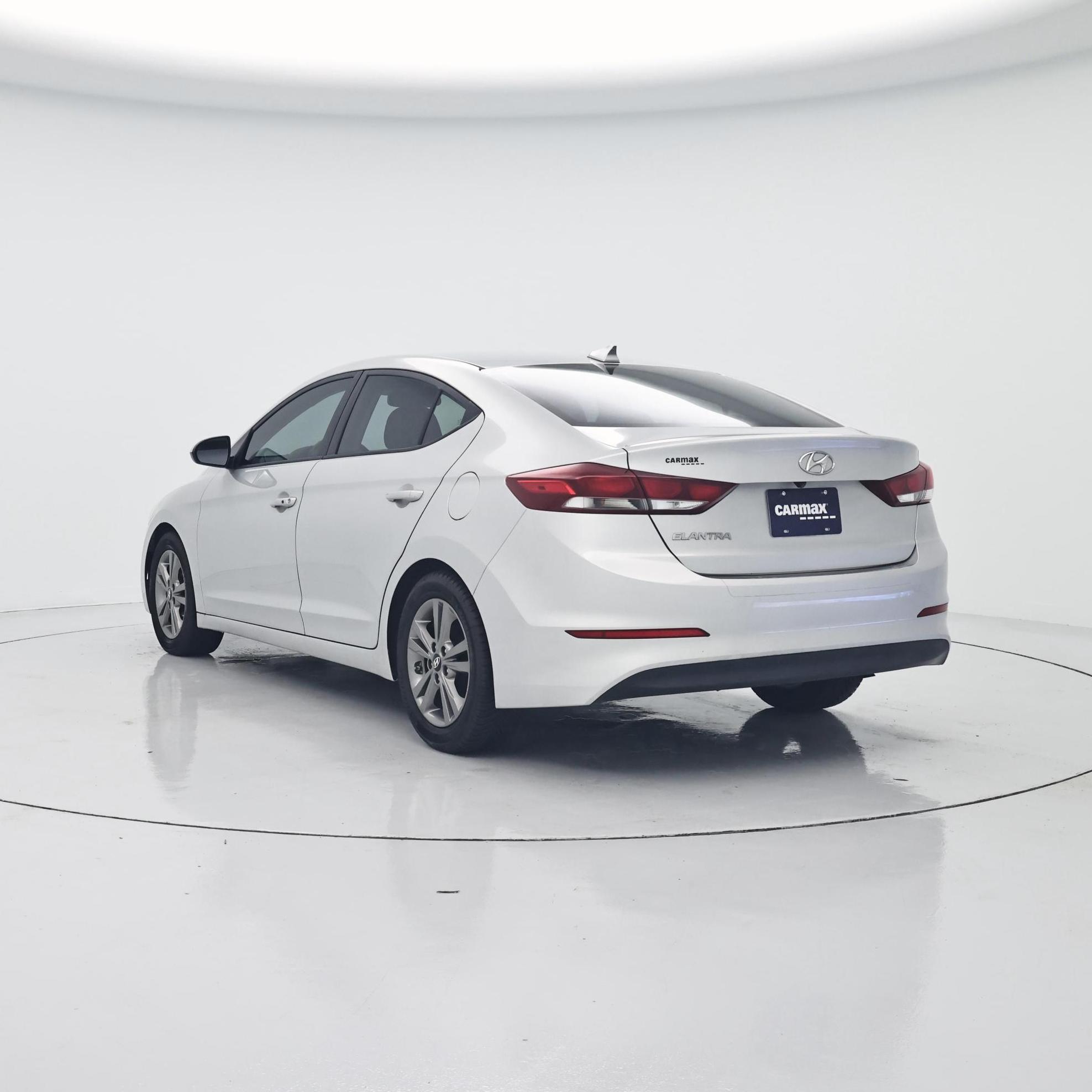 Thumbnail: 2017 Hyundai Elantra - 2