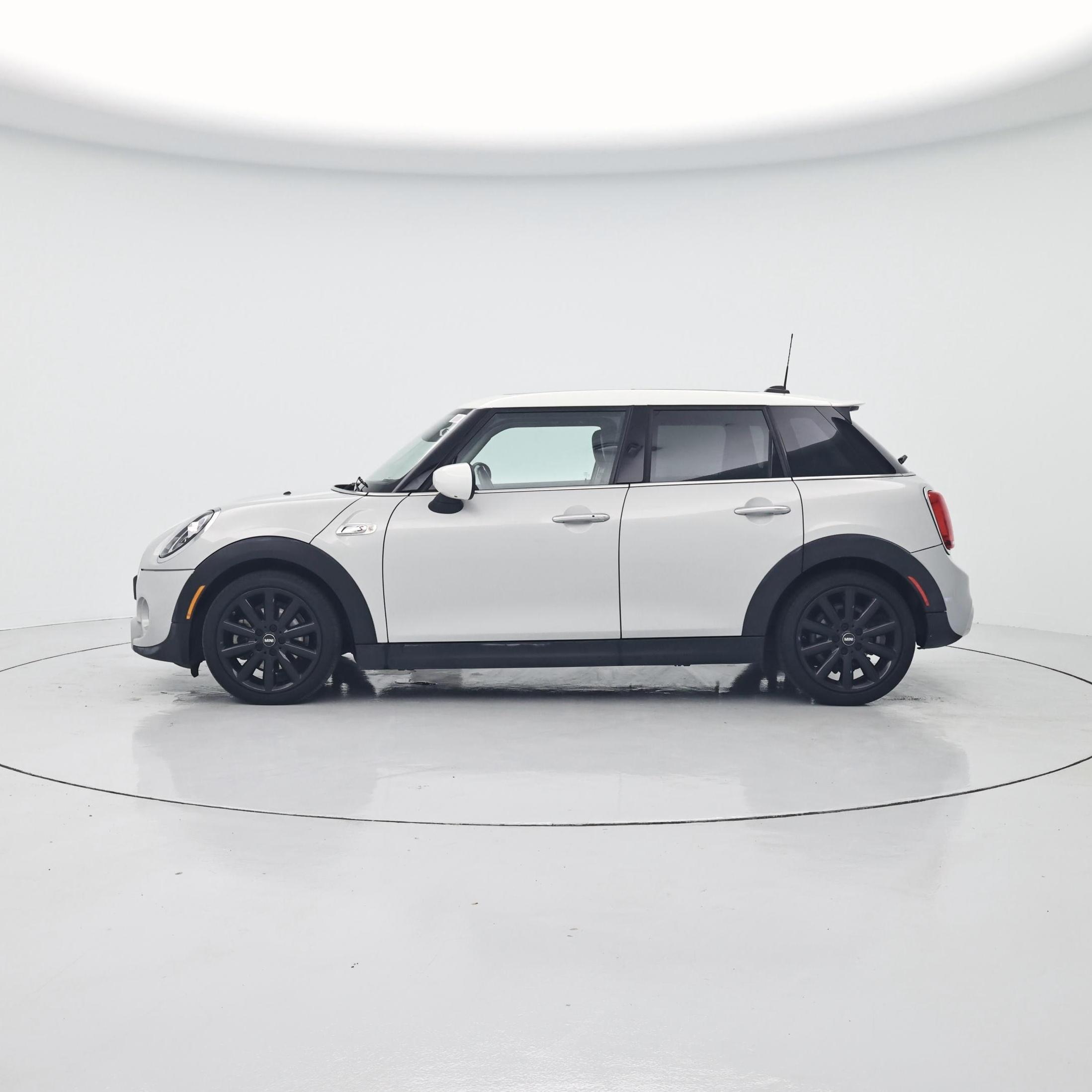 Thumbnail: 2020 MINI Cooper Hardtop - 3