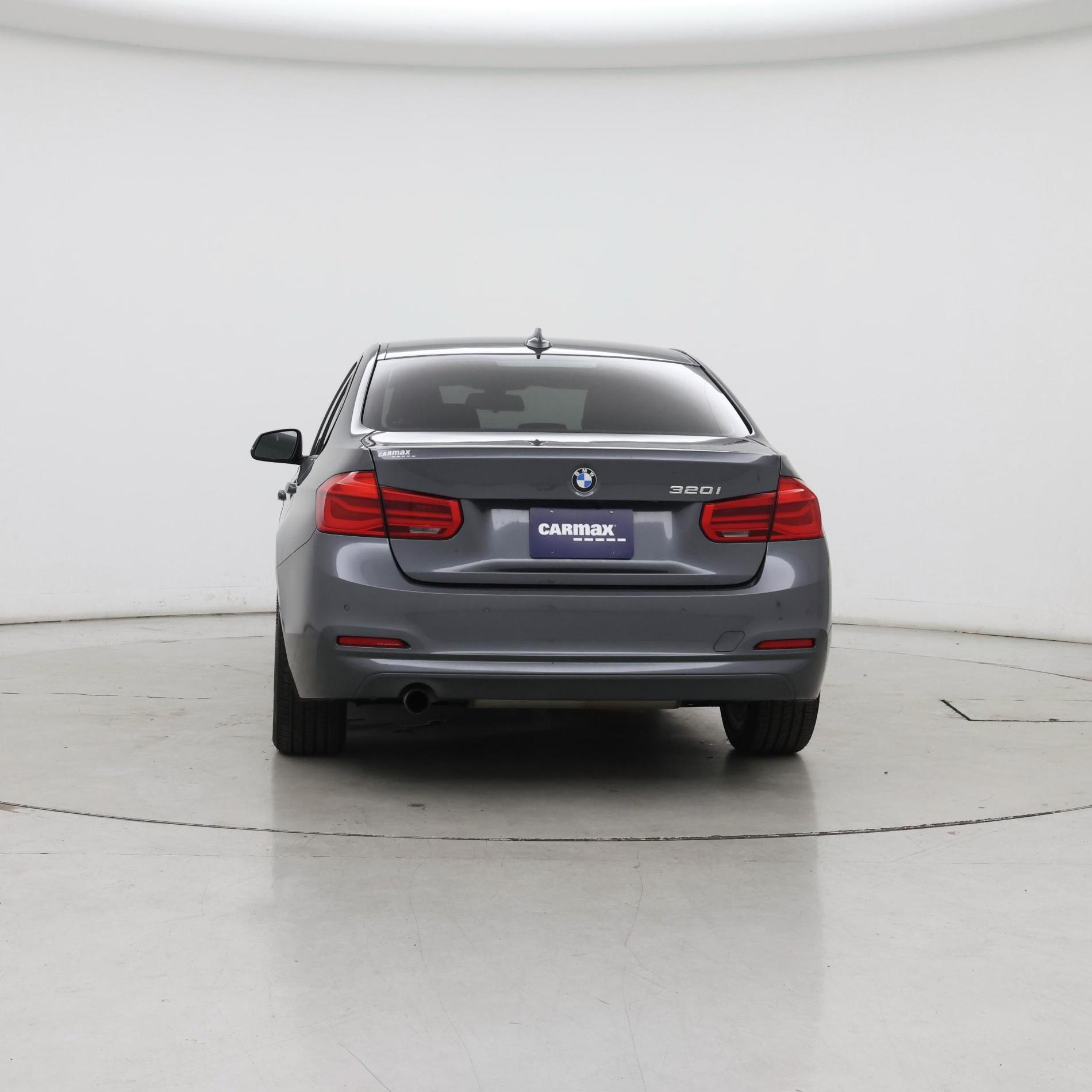Thumbnail: 2017 BMW 3 Series - 6
