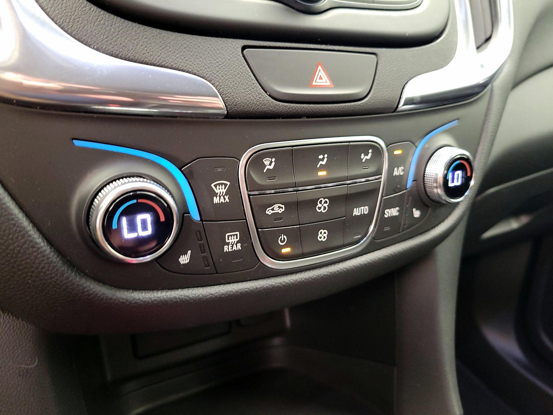 Thumbnail: 2020 Chevrolet Equinox - 16