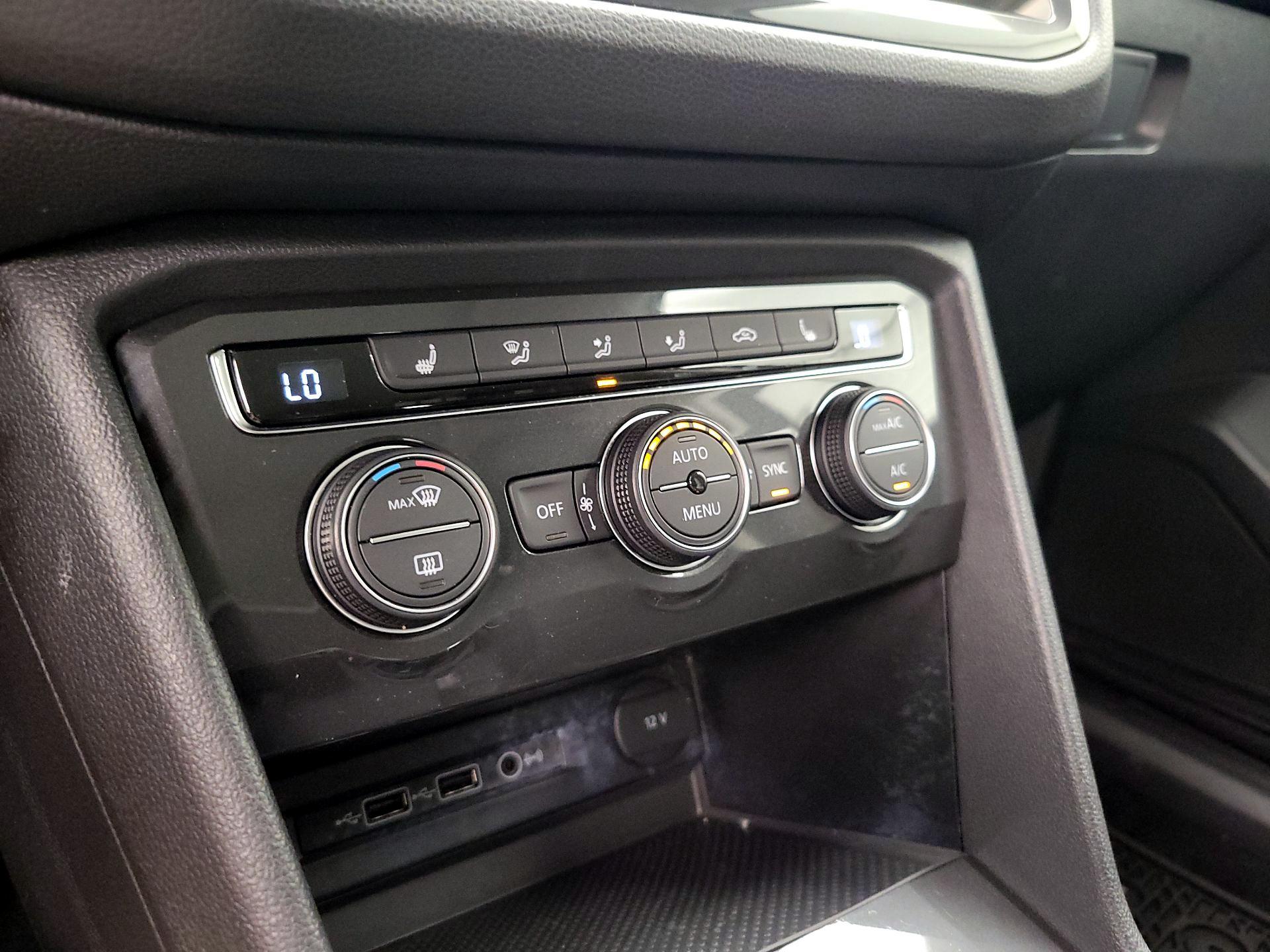 Thumbnail: 2019 Volkswagen Tiguan - 16