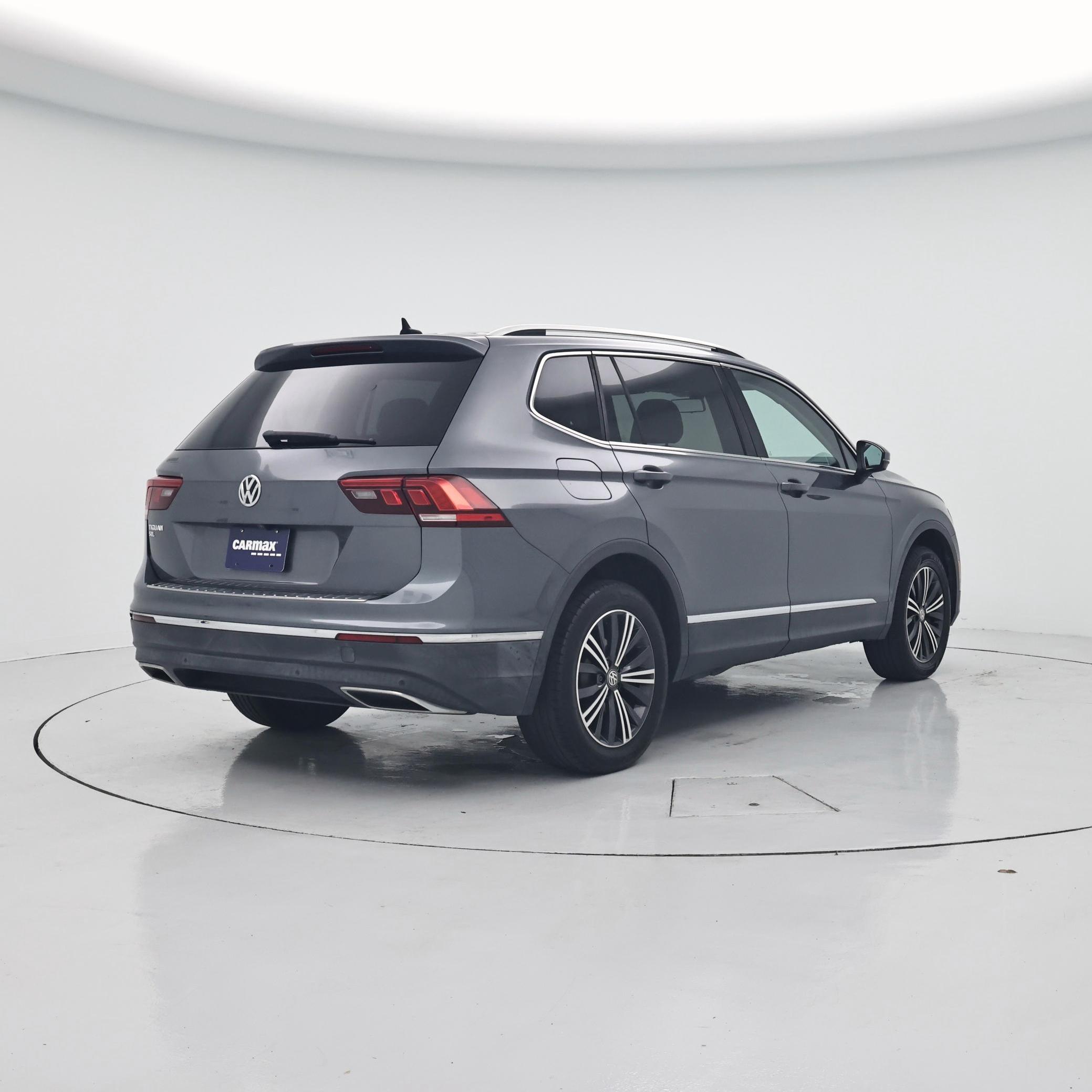 Thumbnail: 2019 Volkswagen Tiguan - 8