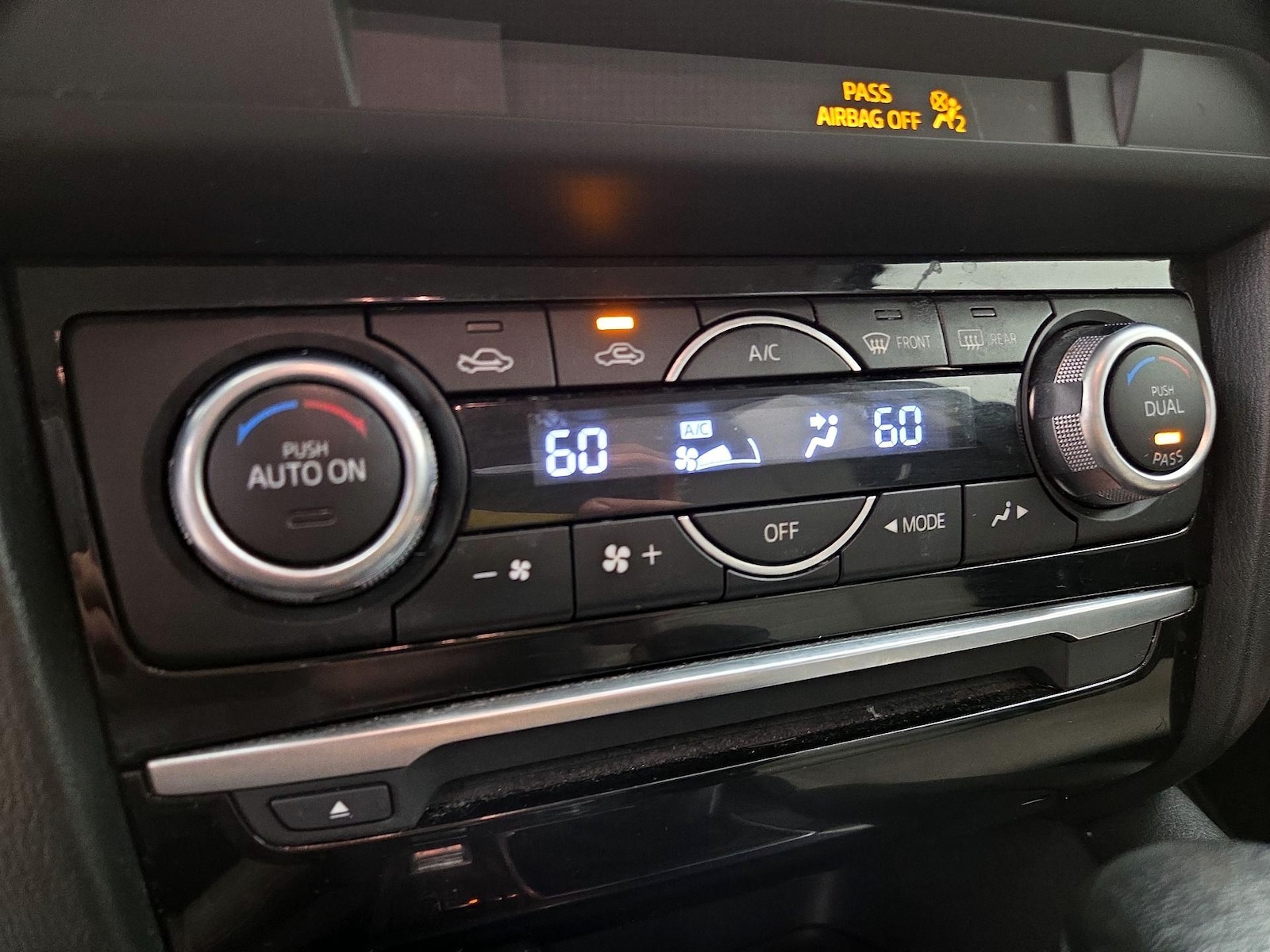 2016 Mazda MAZDA6 i Touring - Photo 18