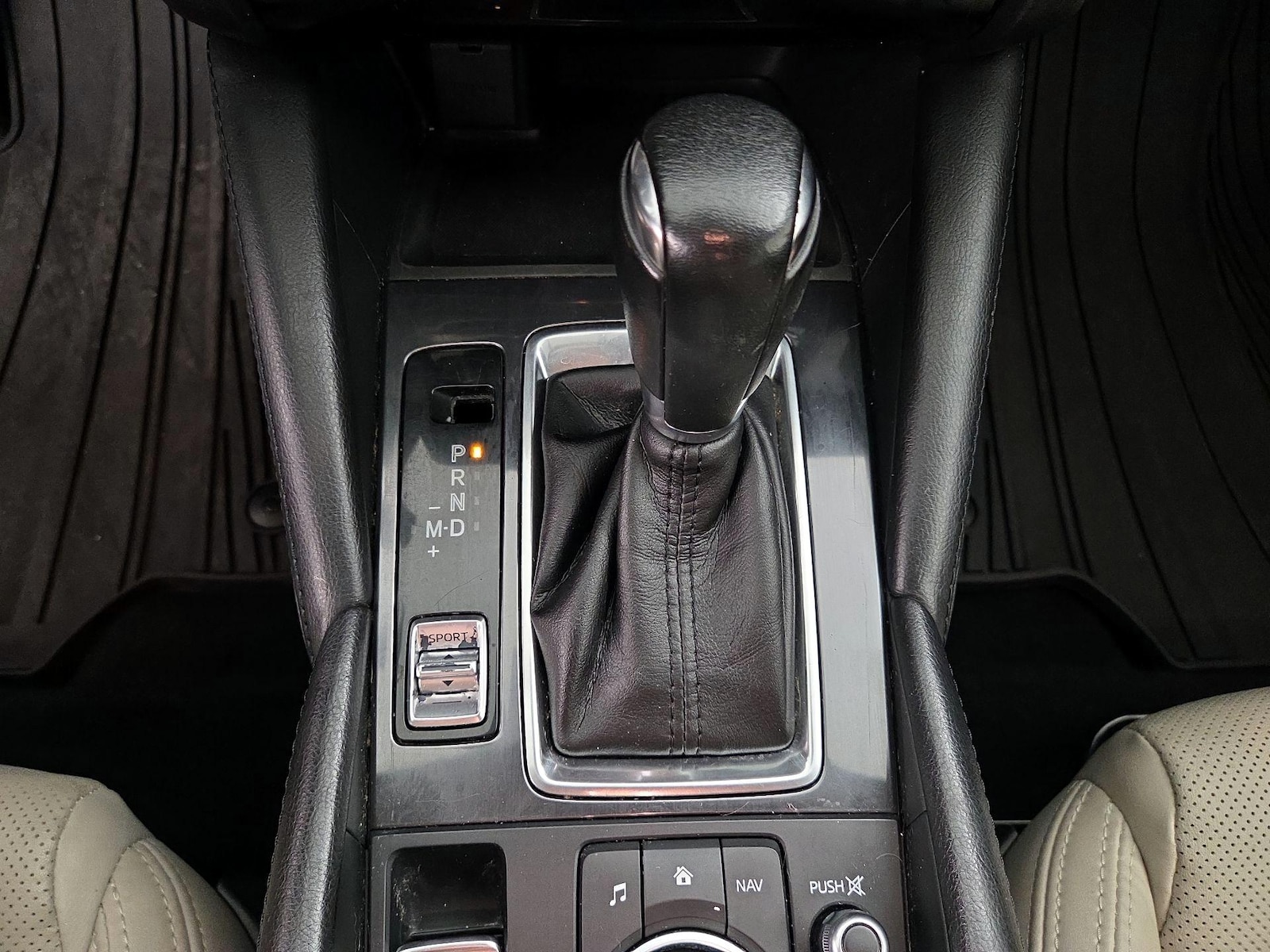 2016 Mazda MAZDA6 i Touring - Photo 19