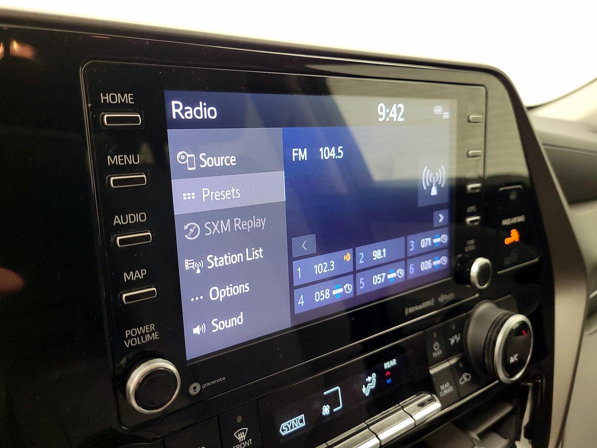 Thumbnail: 2021 Toyota Highlander - 15