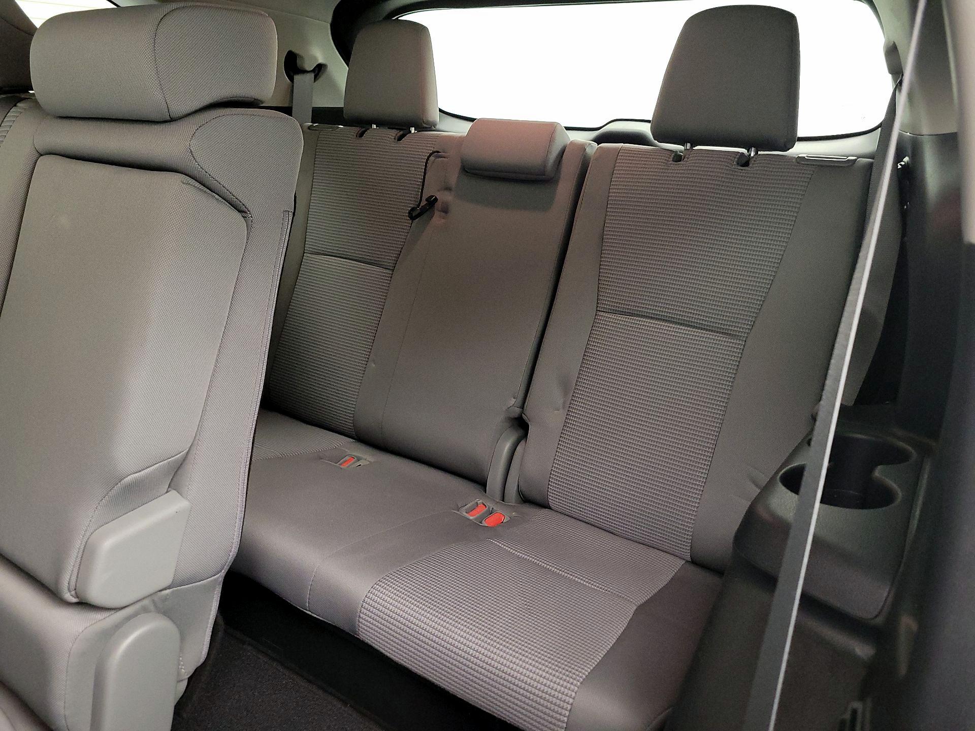 Thumbnail: 2021 Toyota Highlander - 20