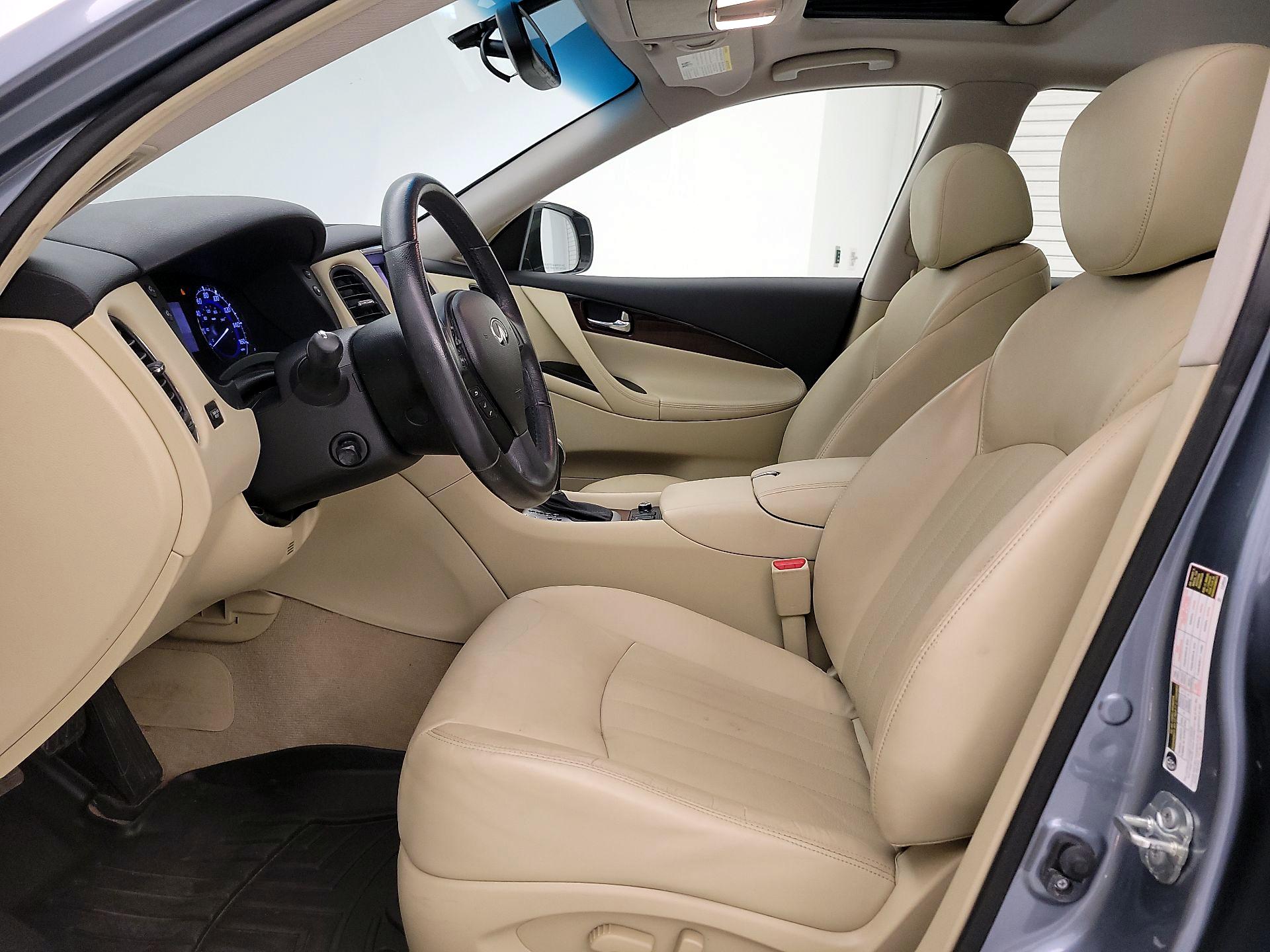 Thumbnail: 2016 INFINITI QX50 - 11