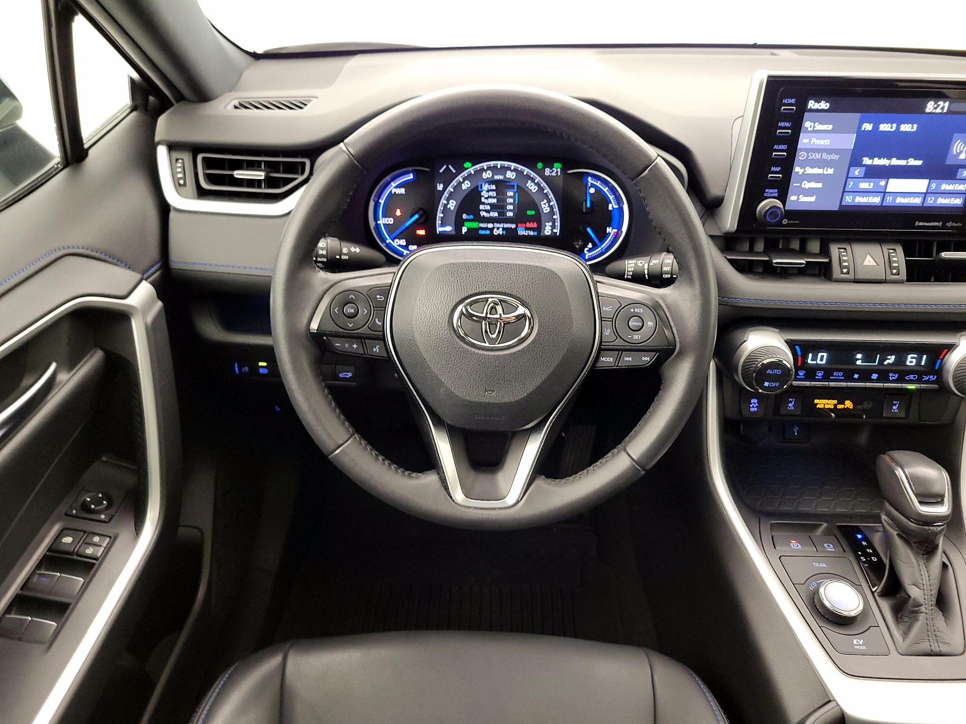 Thumbnail: 2021 Toyota RAV4 - 10