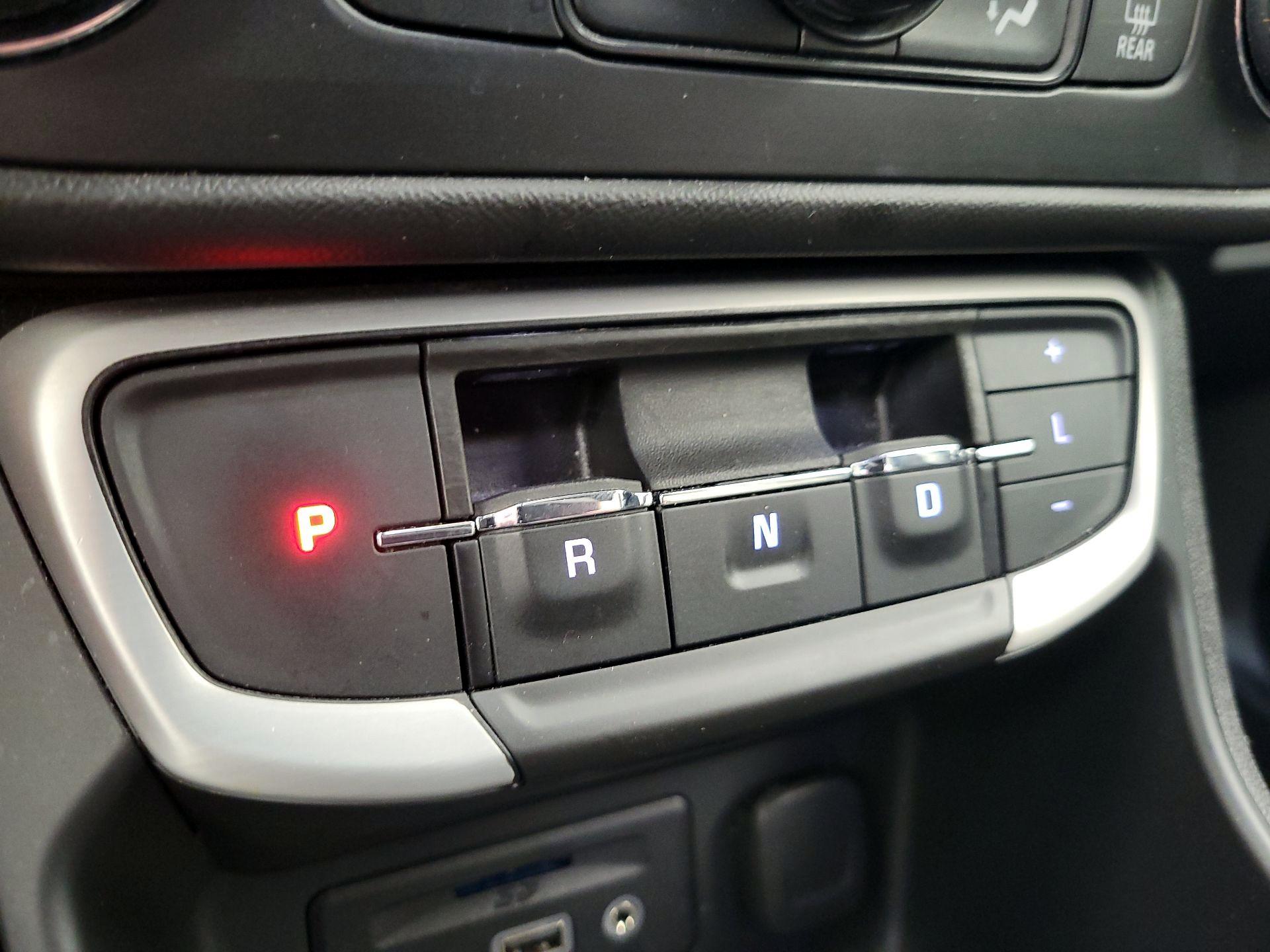 Thumbnail: 2023 GMC Terrain - 17