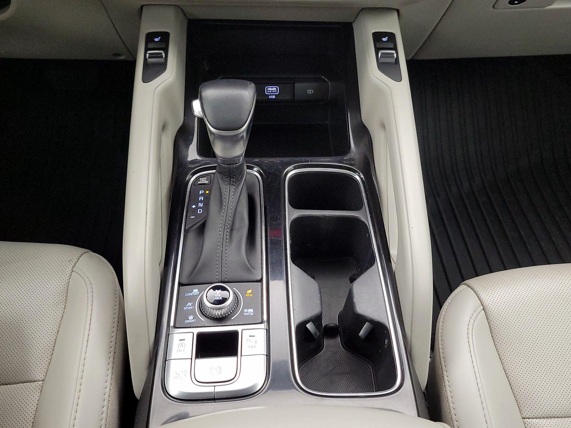 Thumbnail: 2020 Kia Telluride - 17