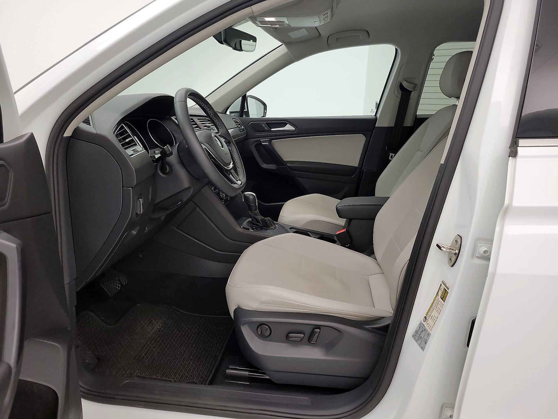 Thumbnail: 2021 Volkswagen Tiguan - 11