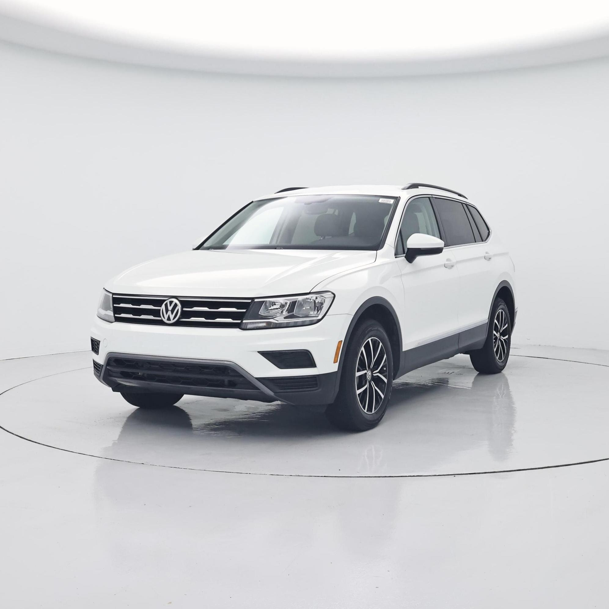 Thumbnail: 2021 Volkswagen Tiguan - 4