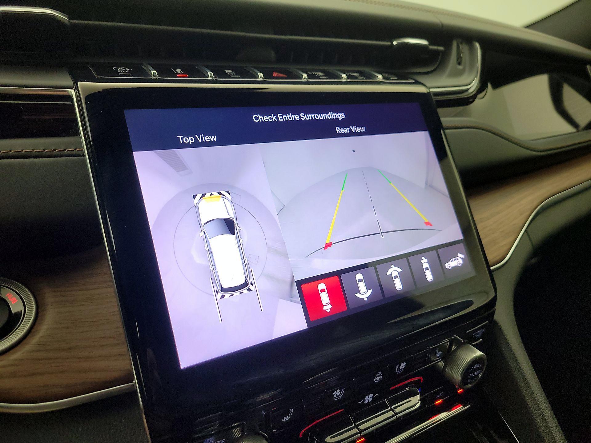 Thumbnail: 2023 Jeep Grand Cherokee - 15