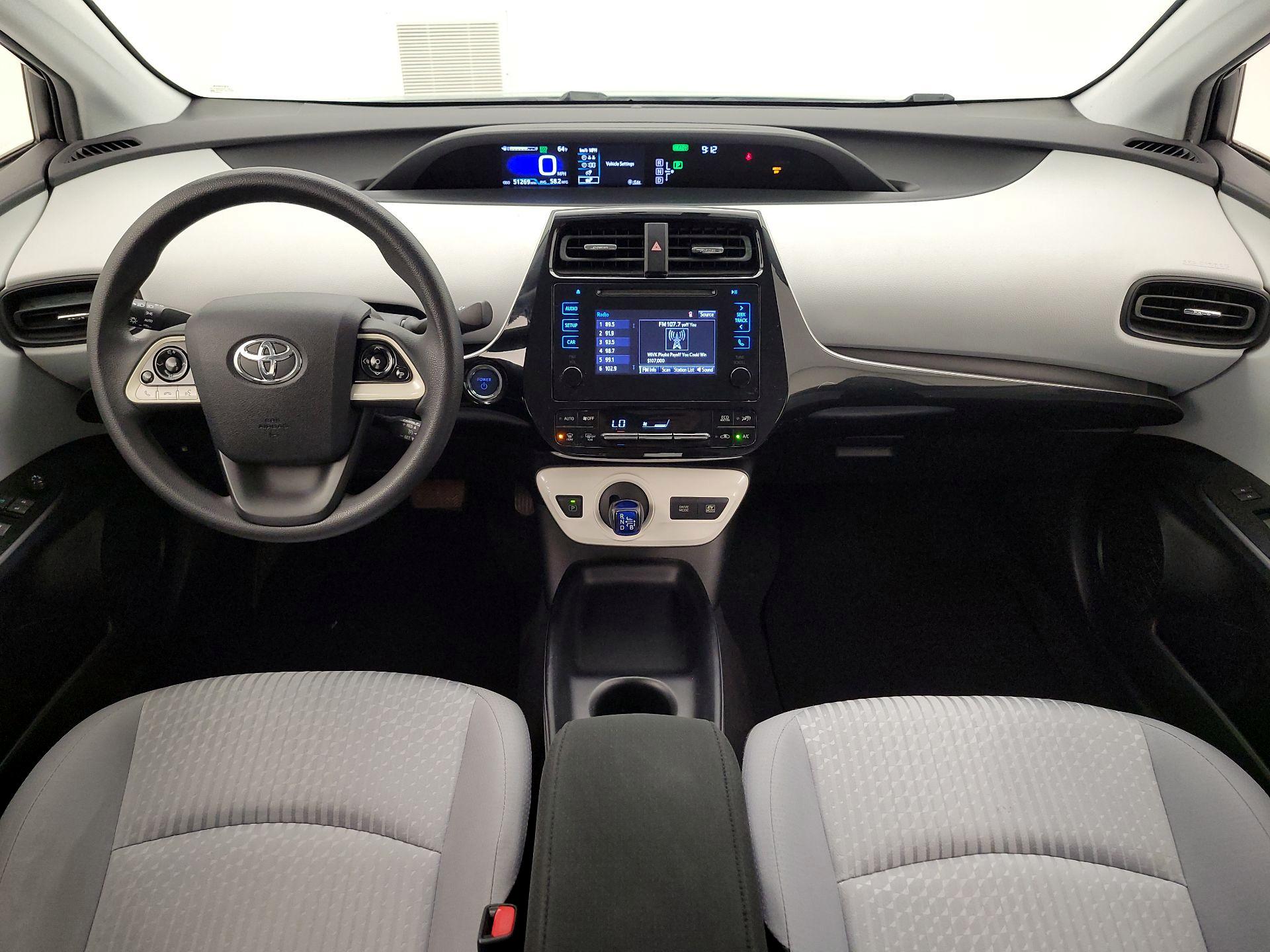 Thumbnail: 2016 Toyota Prius - 9