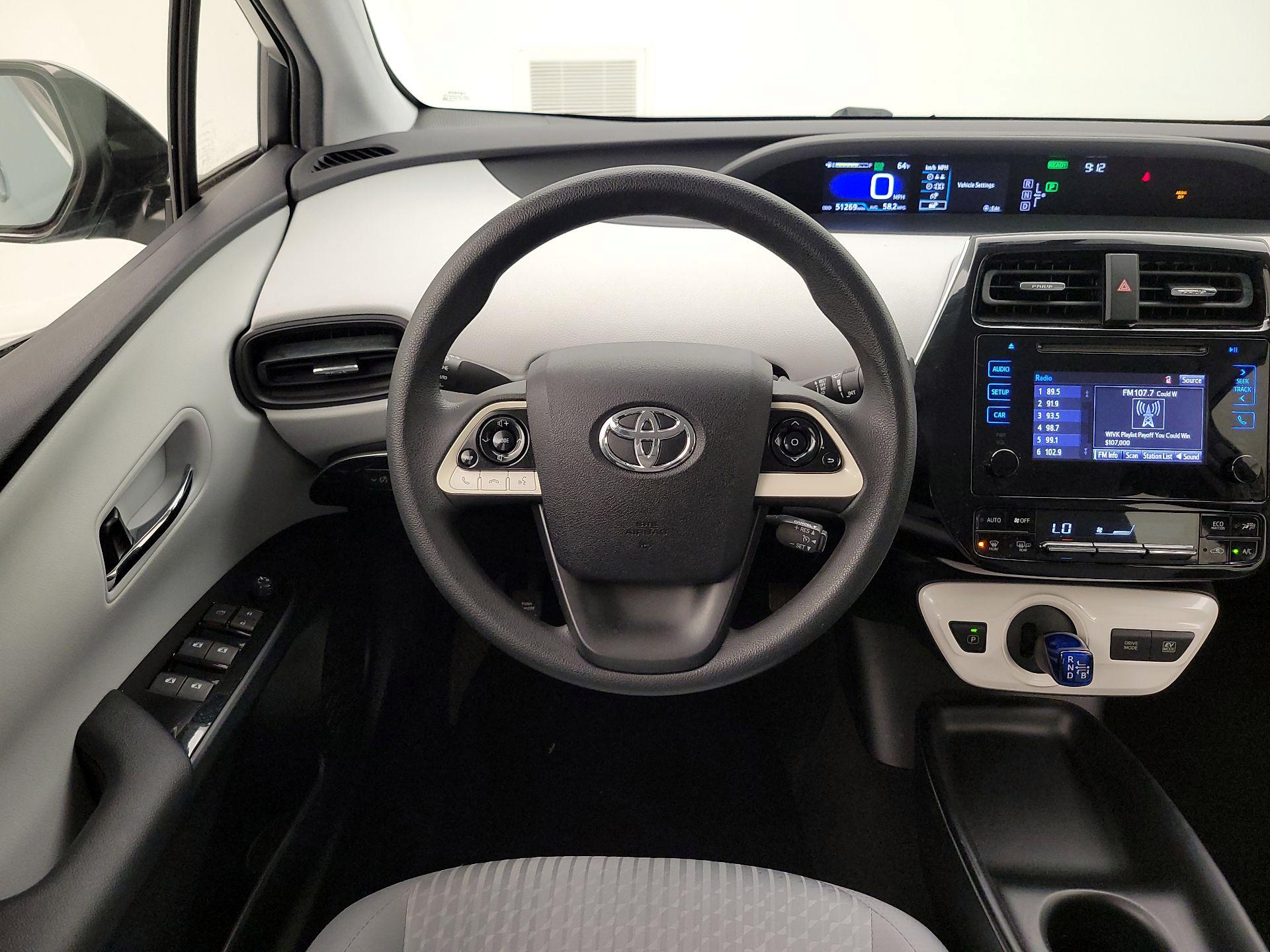 Thumbnail: 2016 Toyota Prius - 10